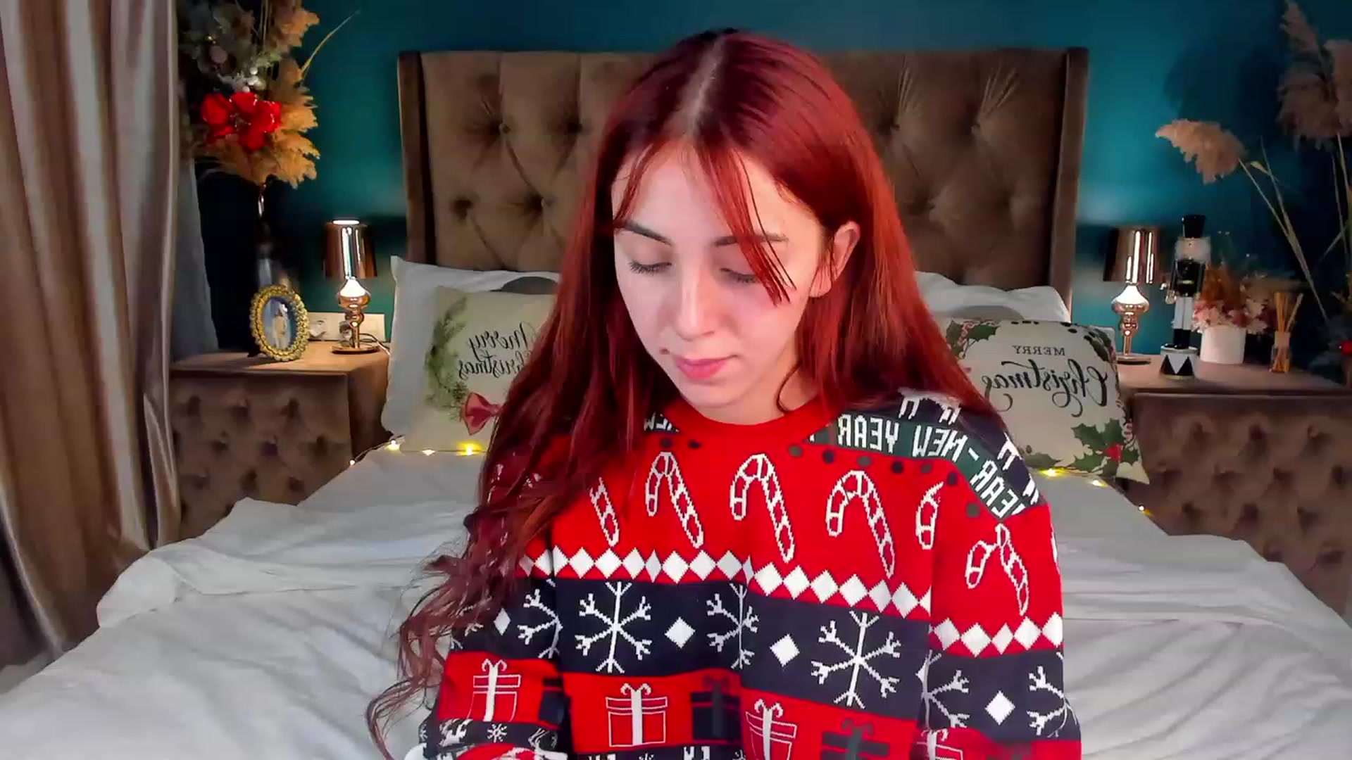 Gallery image thumbnail from ElsaYoung's myfreecams stream on, 12/26/2023, 04:17 image 14 of 20