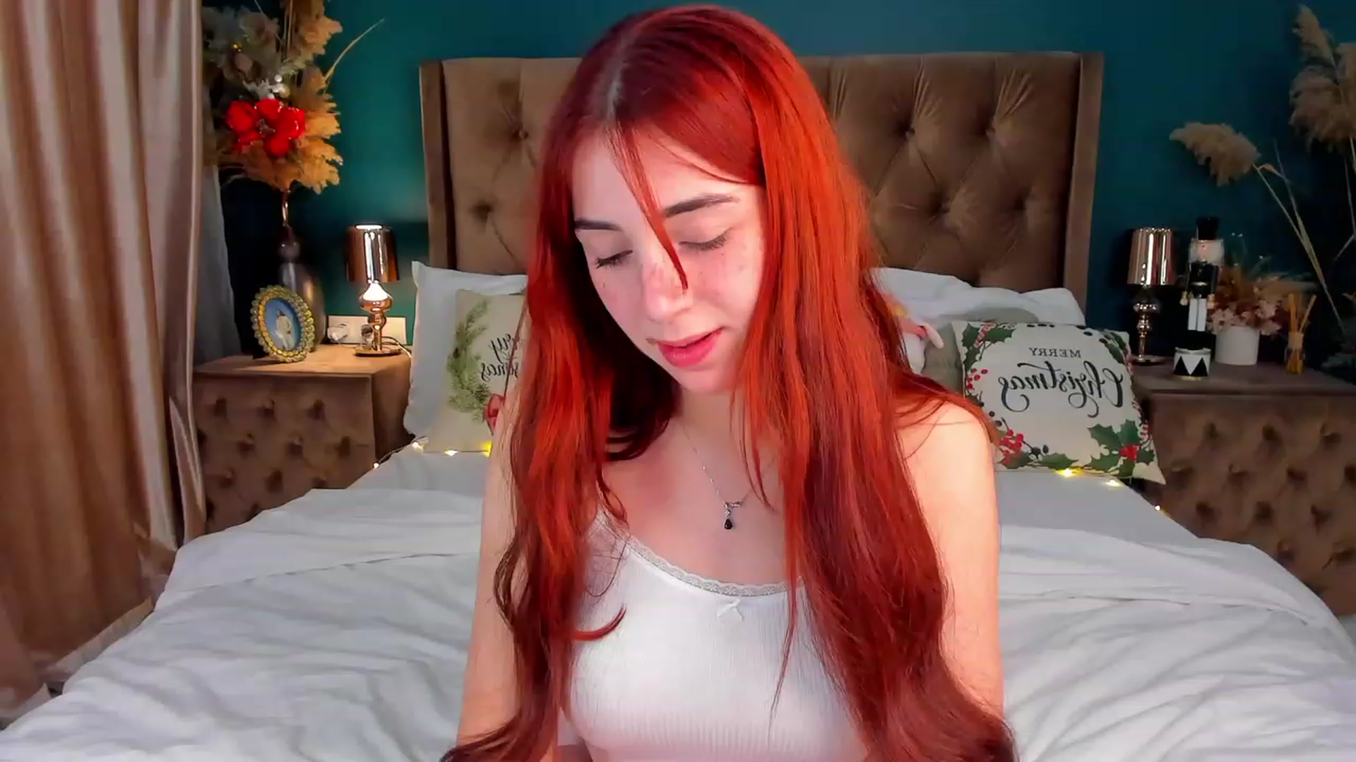 Gallery image thumbnail from ElsaYoung's myfreecams stream on, 12/26/2023, 15:15 image 5 of 20