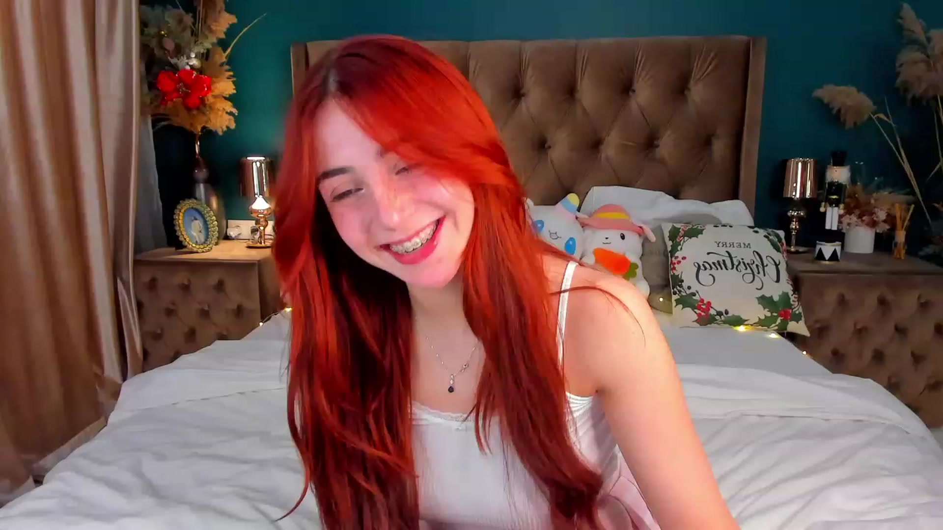 Gallery image thumbnail from ElsaYoung's myfreecams stream on, 12/26/2023, 15:15 image 2 of 20