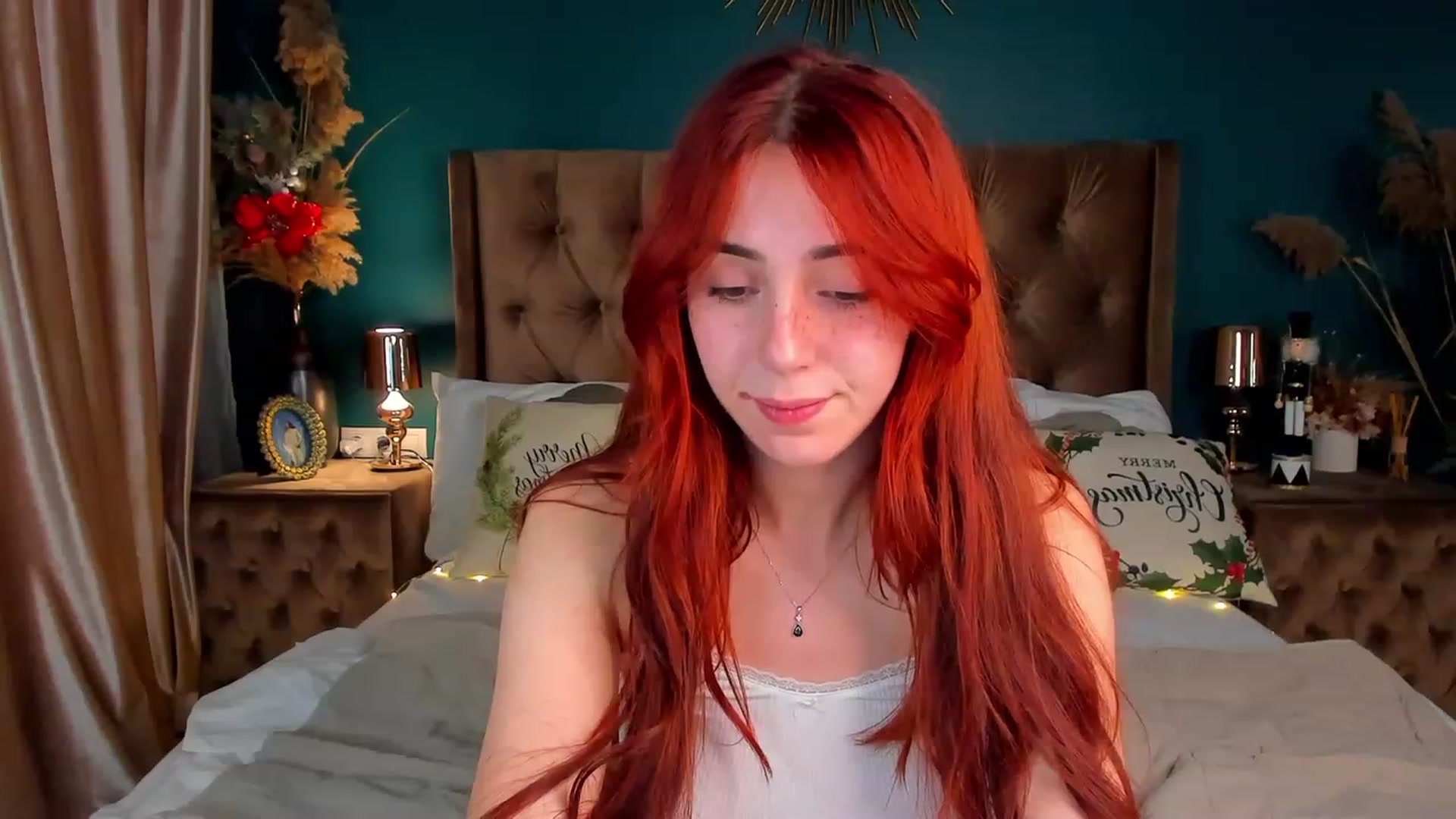 Gallery image thumbnail from ElsaYoung's myfreecams stream on, 12/26/2023, 16:33 image 14 of 20