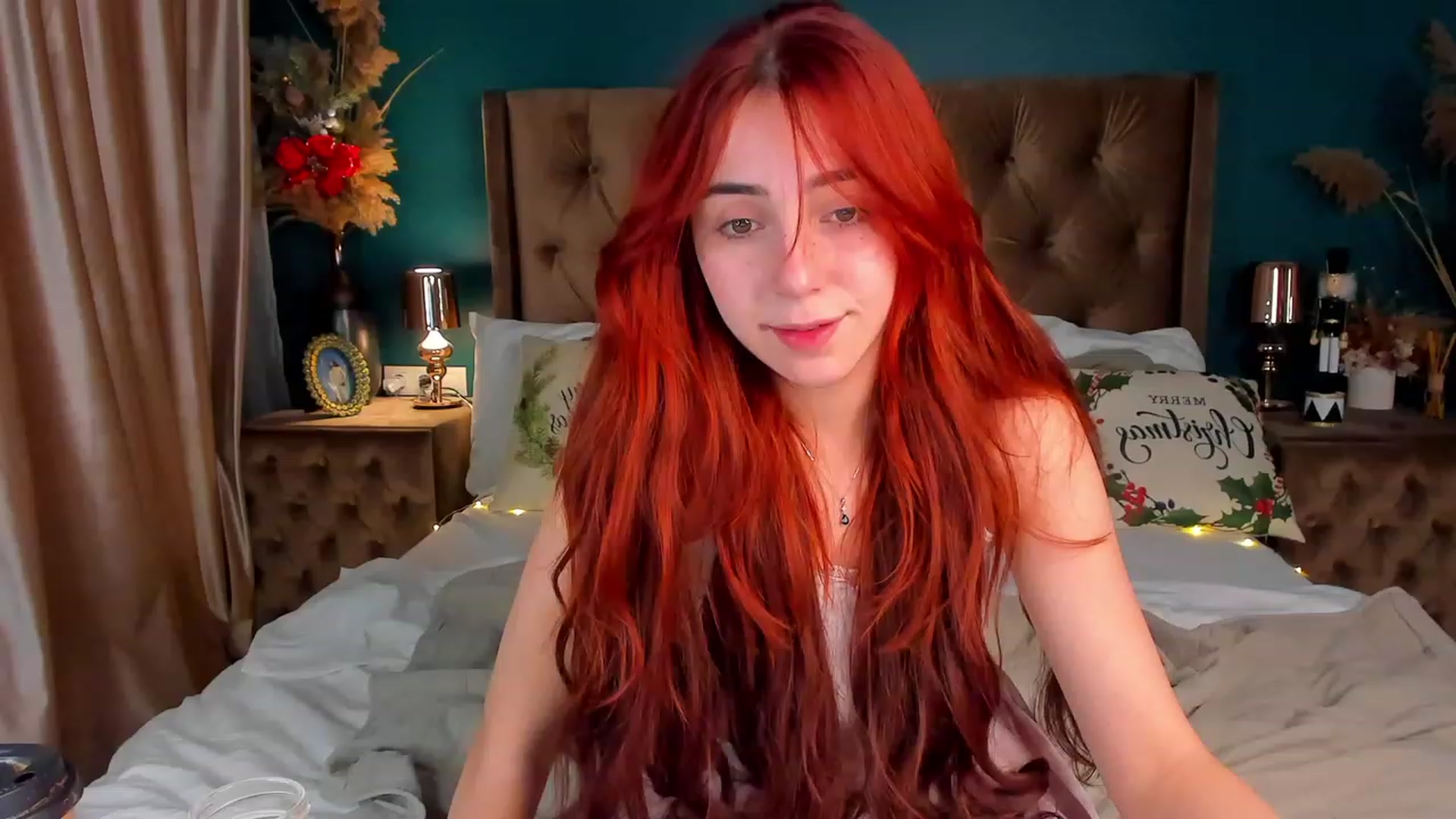 Gallery image thumbnail from ElsaYoung's myfreecams stream on, 12/26/2023, 17:55 image 7 of 20