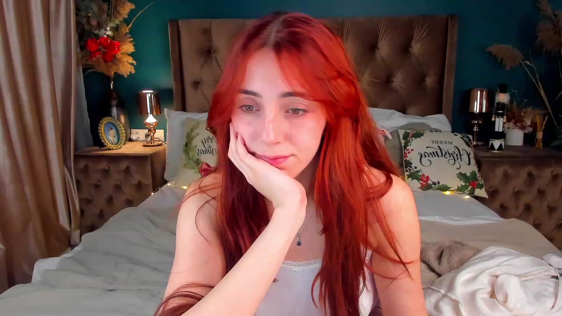 Gallery image thumbnail from ElsaYoung's myfreecams stream on, 12/26/2023, 19:01 image 13 of 20