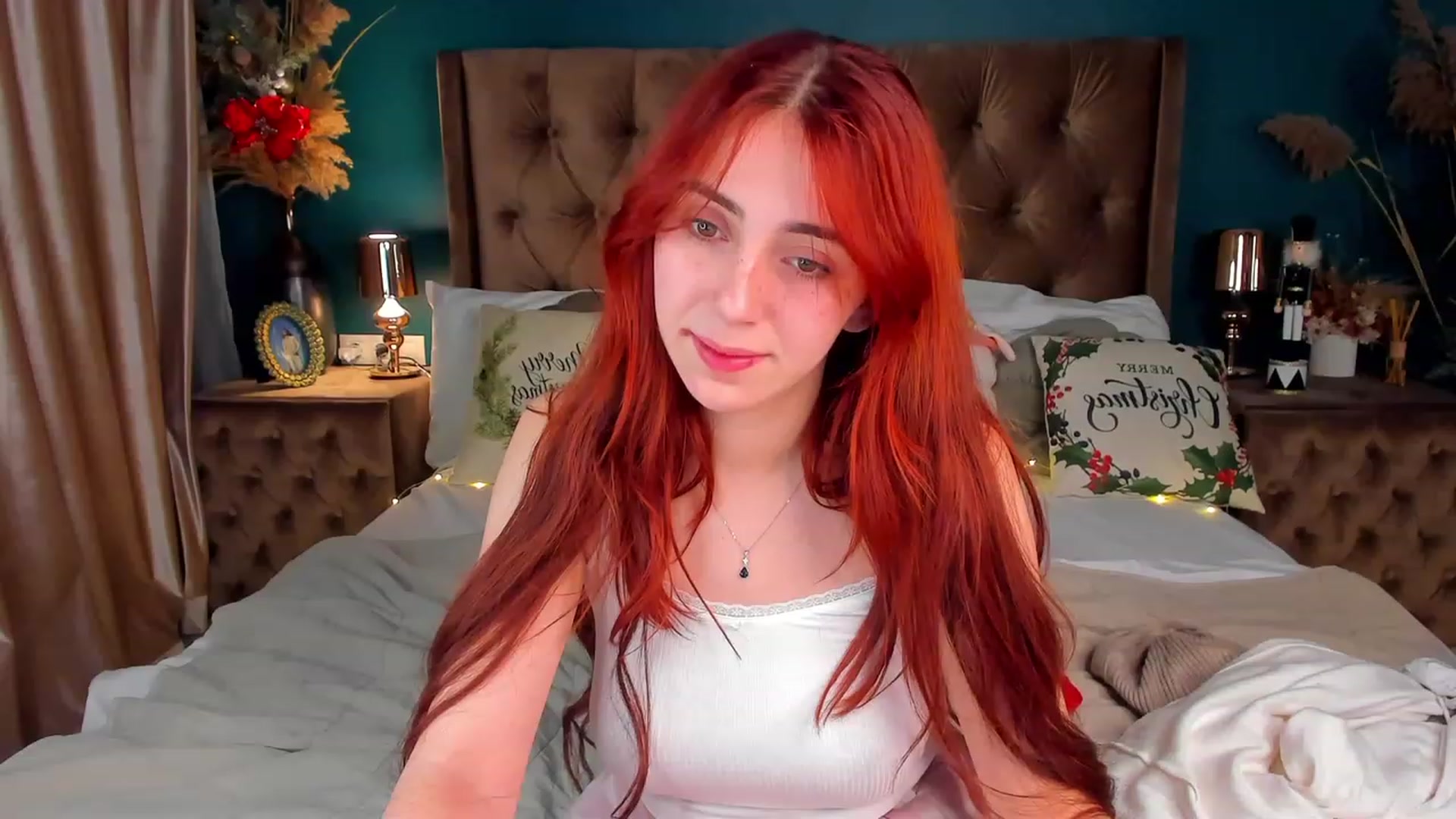 Gallery image thumbnail from ElsaYoung's myfreecams stream on, 12/26/2023, 19:01 image 16 of 20