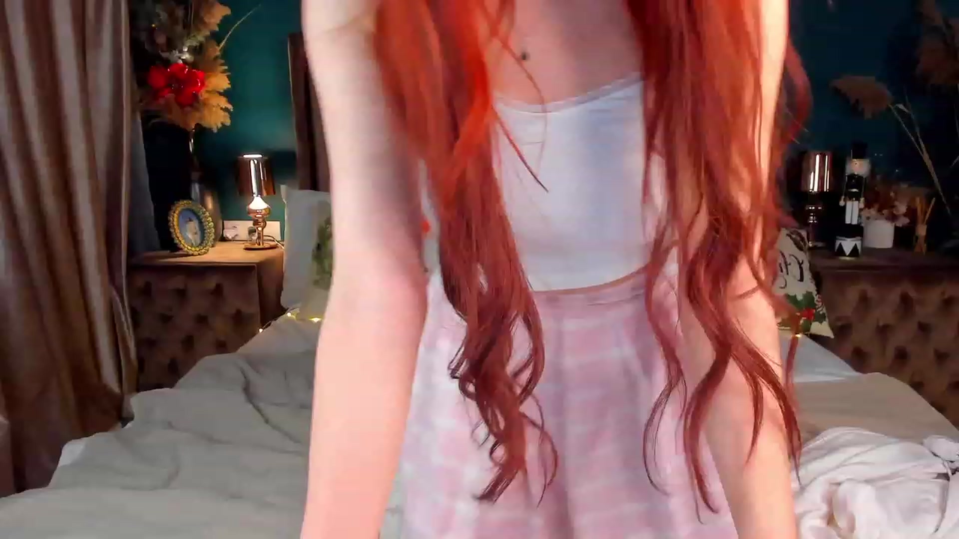 Gallery image thumbnail from ElsaYoung's myfreecams stream on, 12/26/2023, 19:01 image 9 of 20