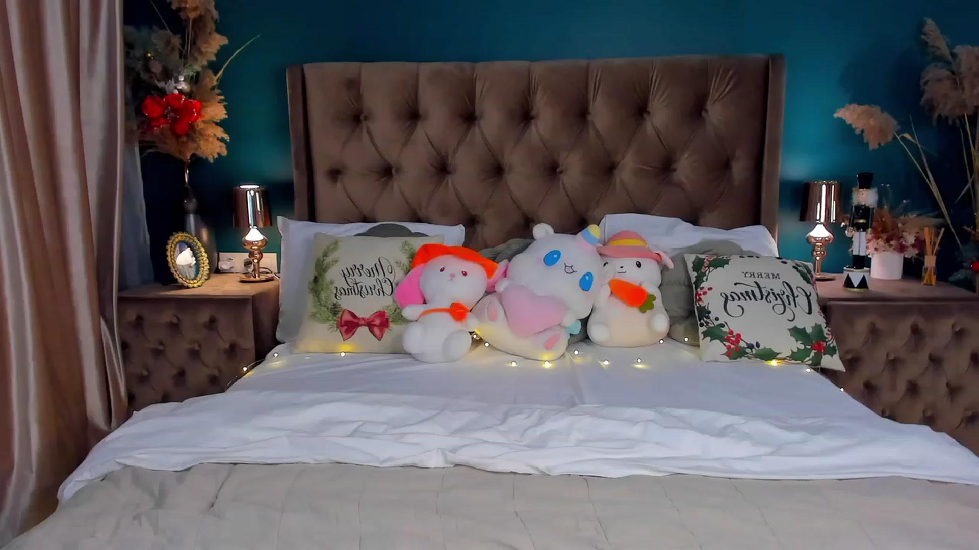 Gallery image thumbnail from ElsaYoung's myfreecams stream on, 12/27/2023, 06:24 image 11 of 20