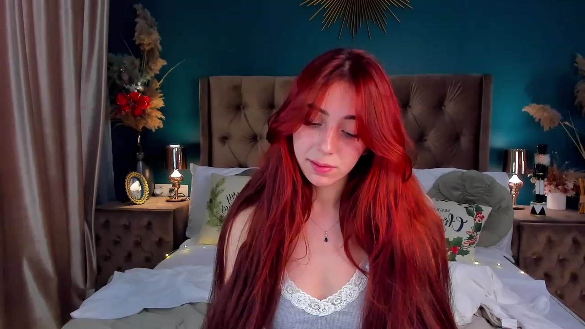 Gallery image thumbnail from ElsaYoung's myfreecams stream on, 12/27/2023, 07:19 image 4 of 20
