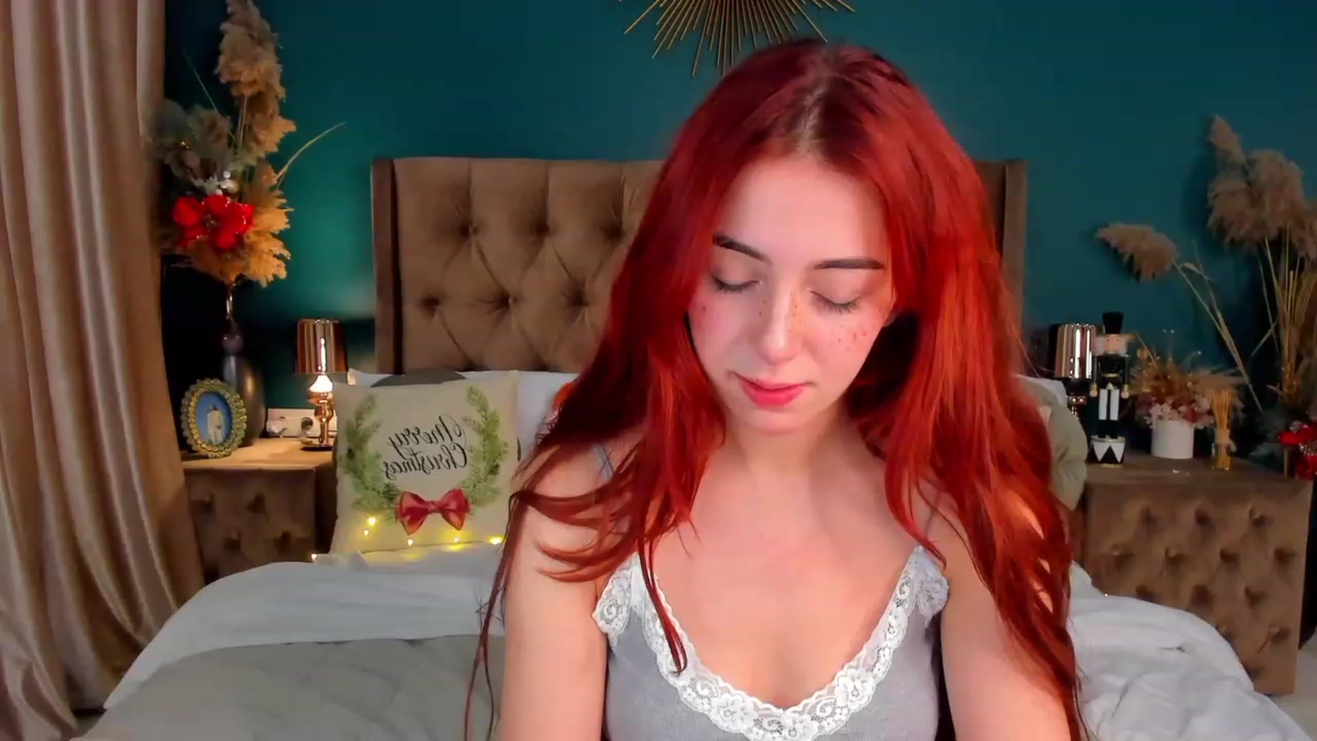 Gallery image thumbnail from ElsaYoung's myfreecams stream on, 12/29/2023, 13:17 image 7 of 20