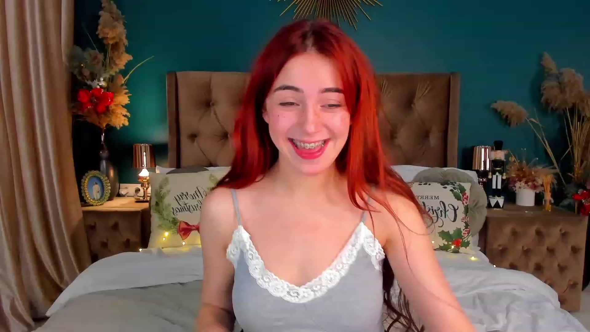 Gallery image thumbnail from ElsaYoung's myfreecams stream on, 12/29/2023, 13:17 image 11 of 20