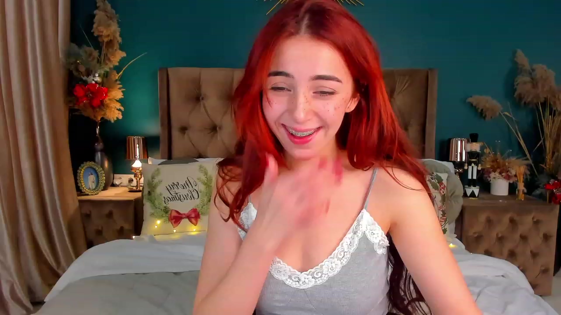 Gallery image thumbnail from ElsaYoung's myfreecams stream on, 12/29/2023, 13:17 image 2 of 20
