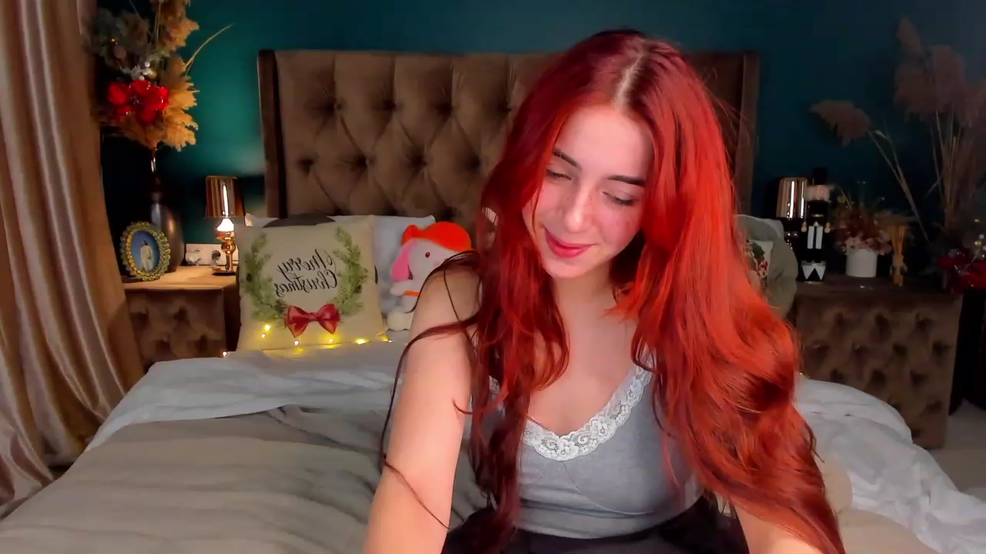 Gallery image thumbnail from ElsaYoung's myfreecams stream on, 12/29/2023, 14:29 image 6 of 20