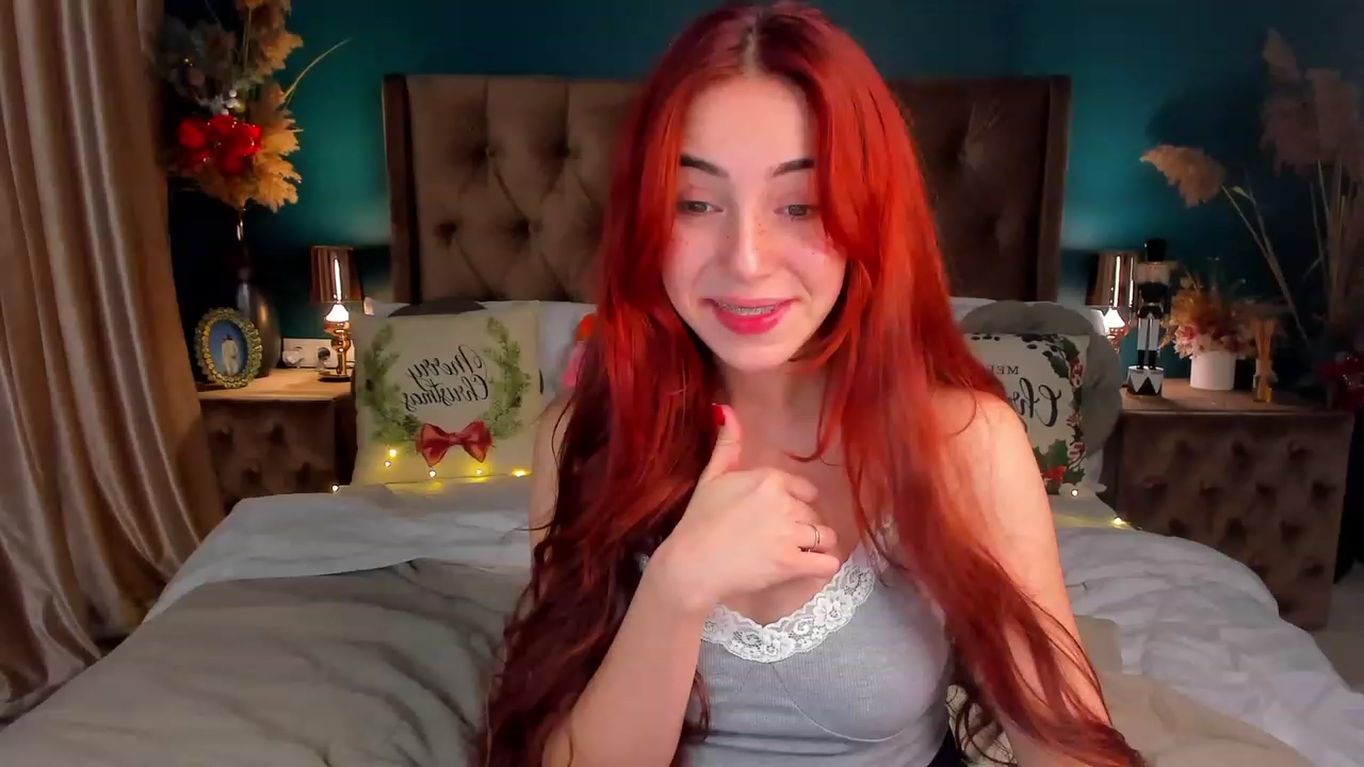 Gallery image thumbnail from ElsaYoung's myfreecams stream on, 12/29/2023, 14:29 image 17 of 20