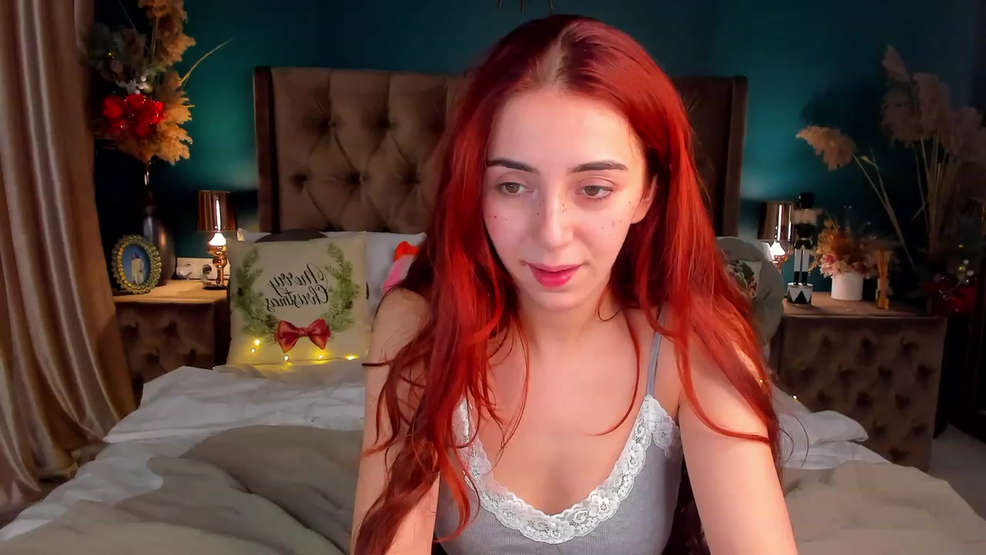 Gallery image thumbnail from ElsaYoung's myfreecams stream on, 12/29/2023, 17:35 image 18 of 20