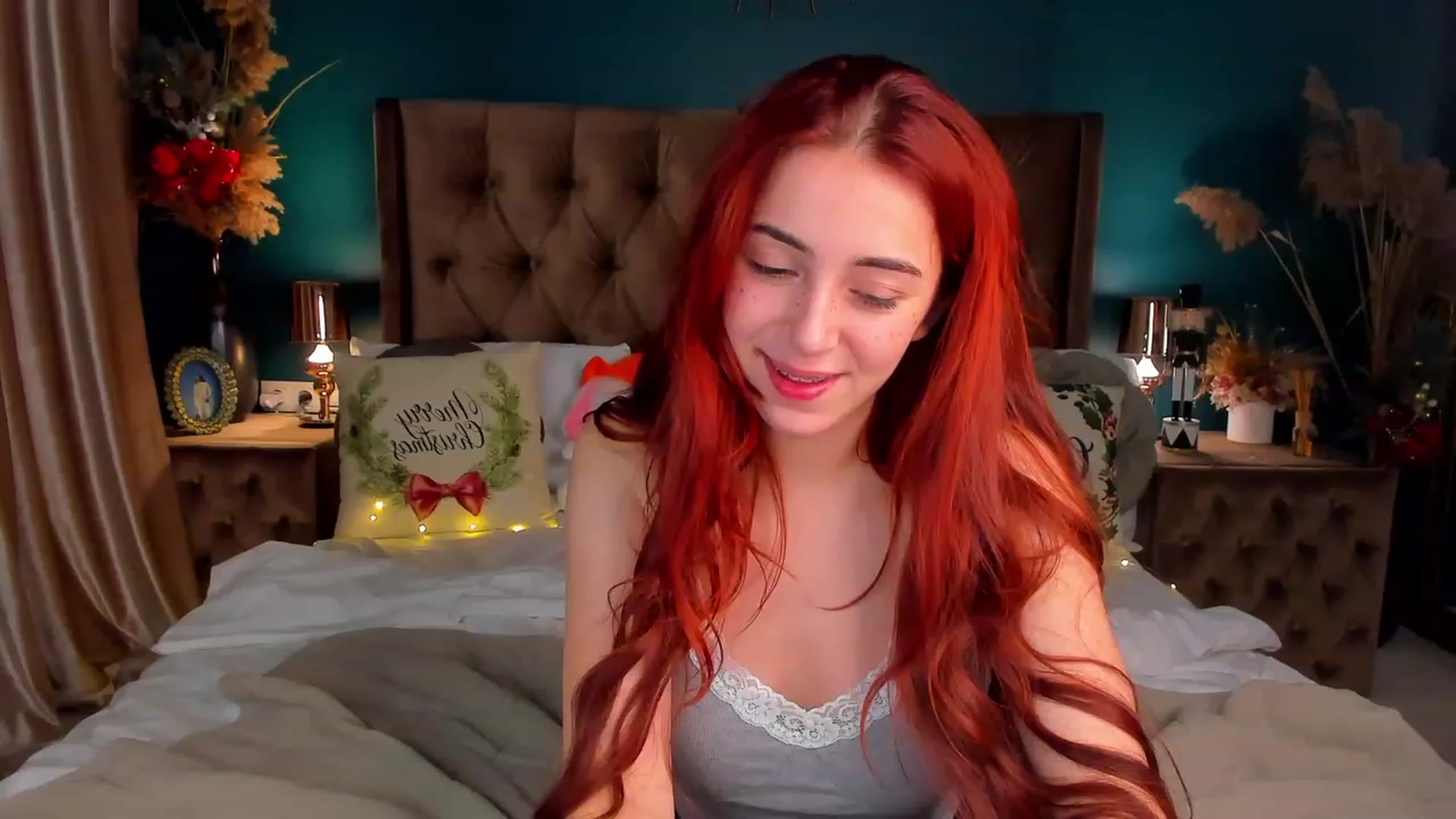 Gallery image thumbnail from ElsaYoung's myfreecams stream on, 12/29/2023, 17:35 image 19 of 20