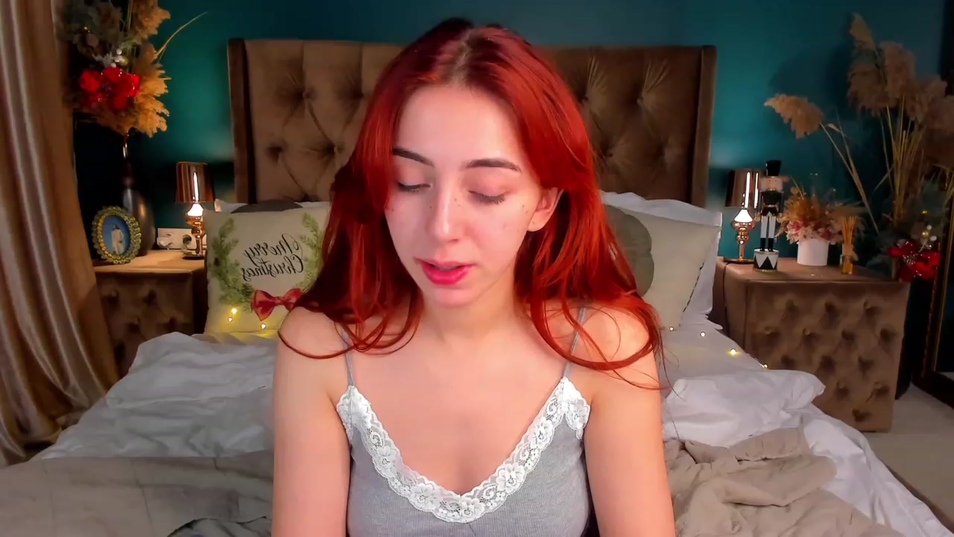 Gallery image thumbnail from ElsaYoung's myfreecams stream on, 12/29/2023, 19:50 image 11 of 20