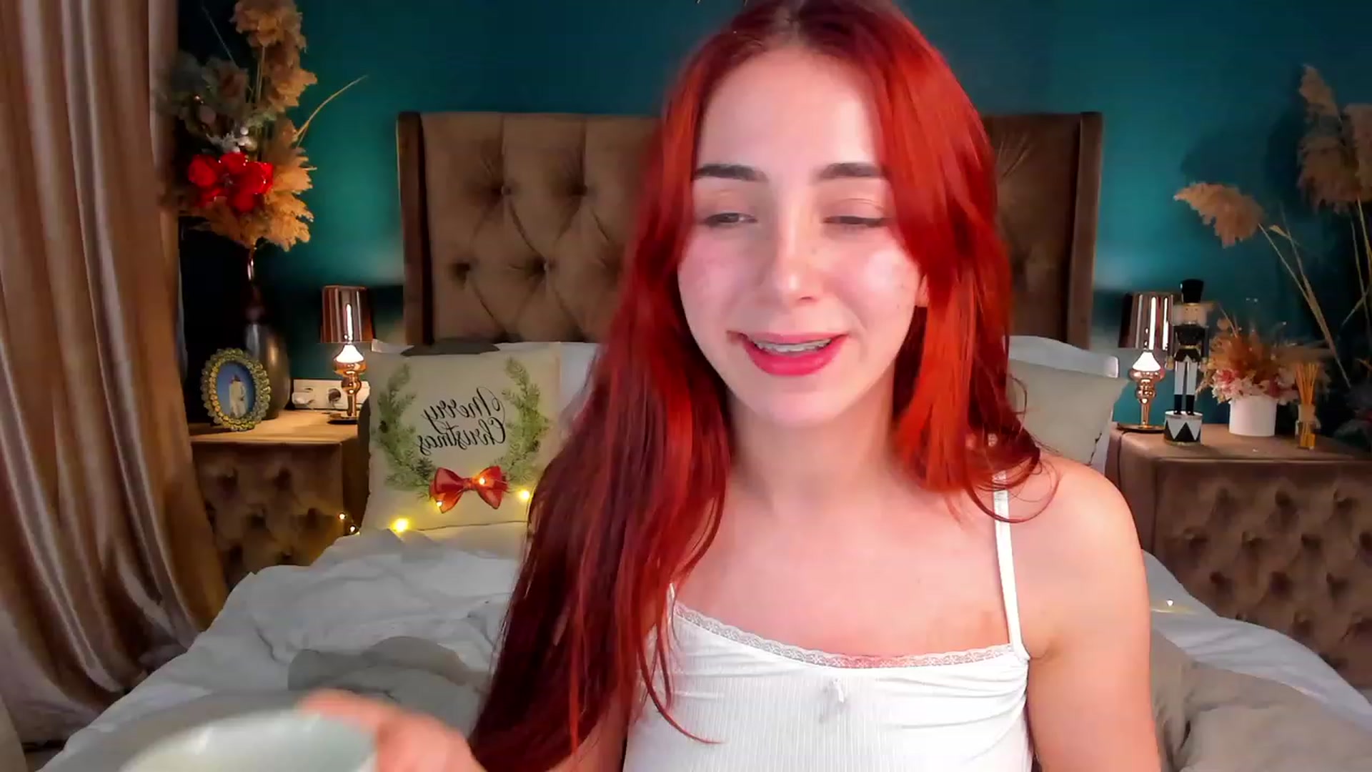 Gallery image thumbnail from ElsaYoung's myfreecams stream on, 12/30/2023, 11:54 image 10 of 20