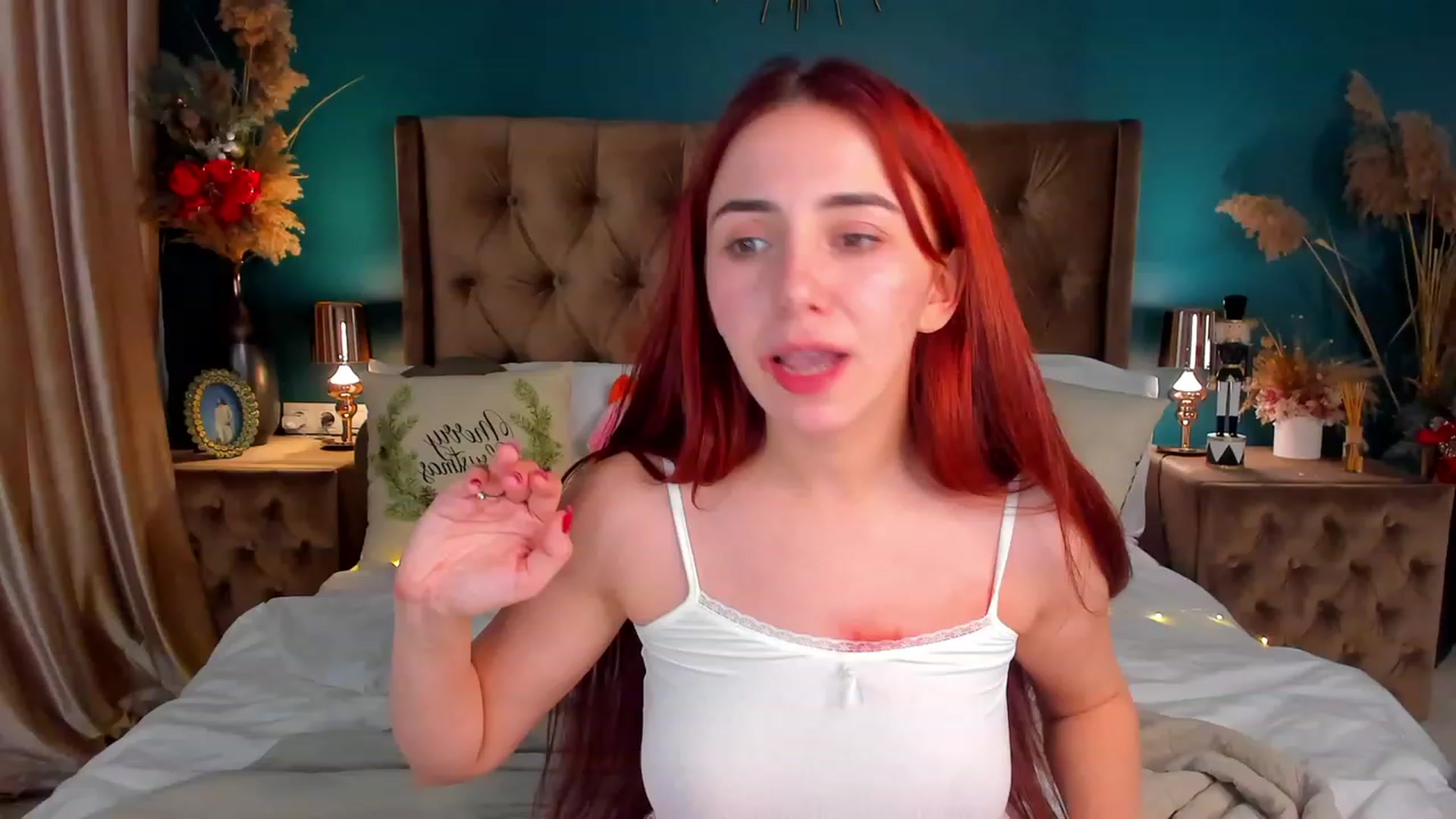 Gallery image thumbnail from ElsaYoung's myfreecams stream on, 12/30/2023, 11:54 image 3 of 20