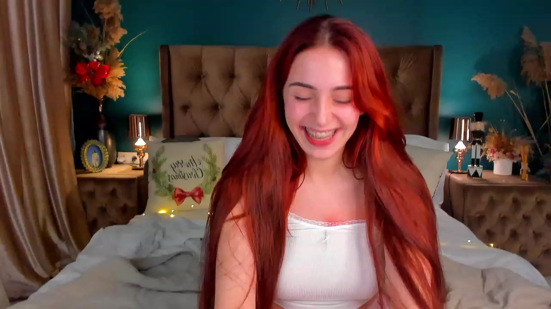 Gallery image thumbnail from ElsaYoung's myfreecams stream on, 12/30/2023, 11:54 image 7 of 20