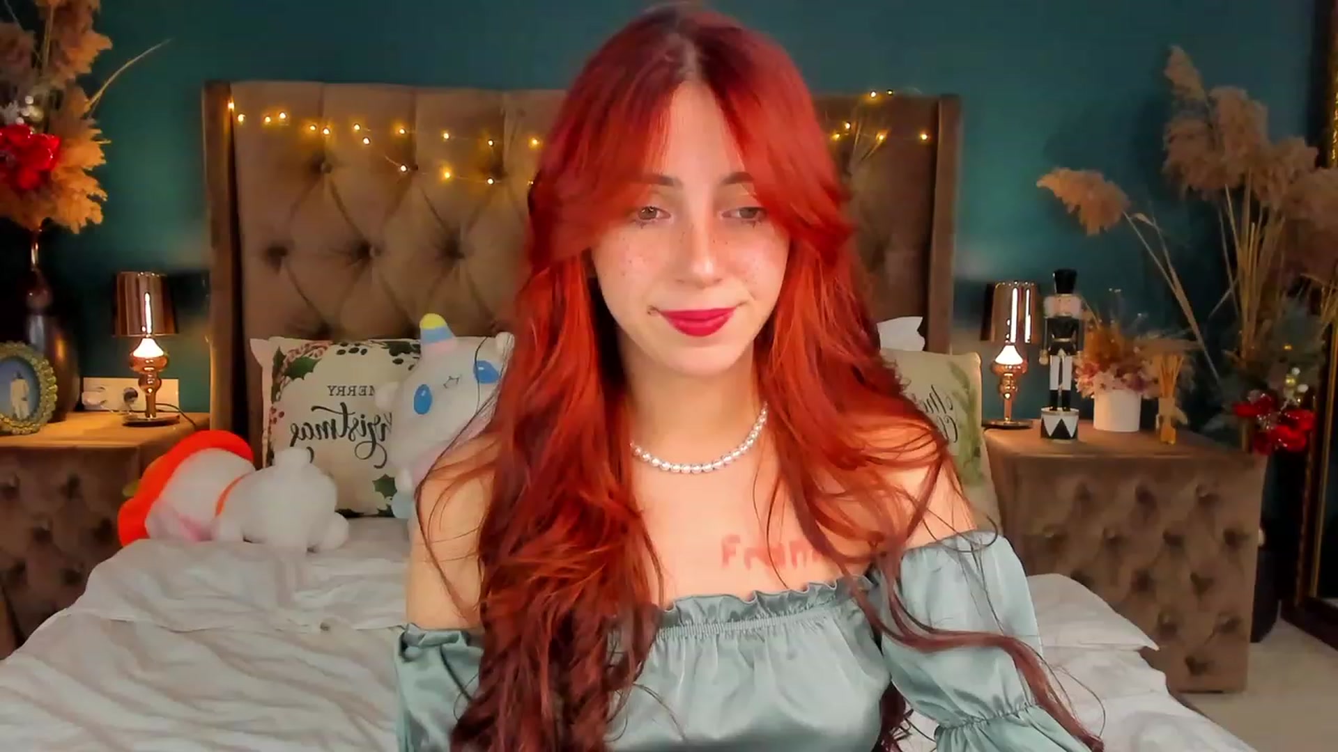 Gallery image thumbnail from ElsaYoung's myfreecams stream on, 12/31/2023, 21:22 image 14 of 20