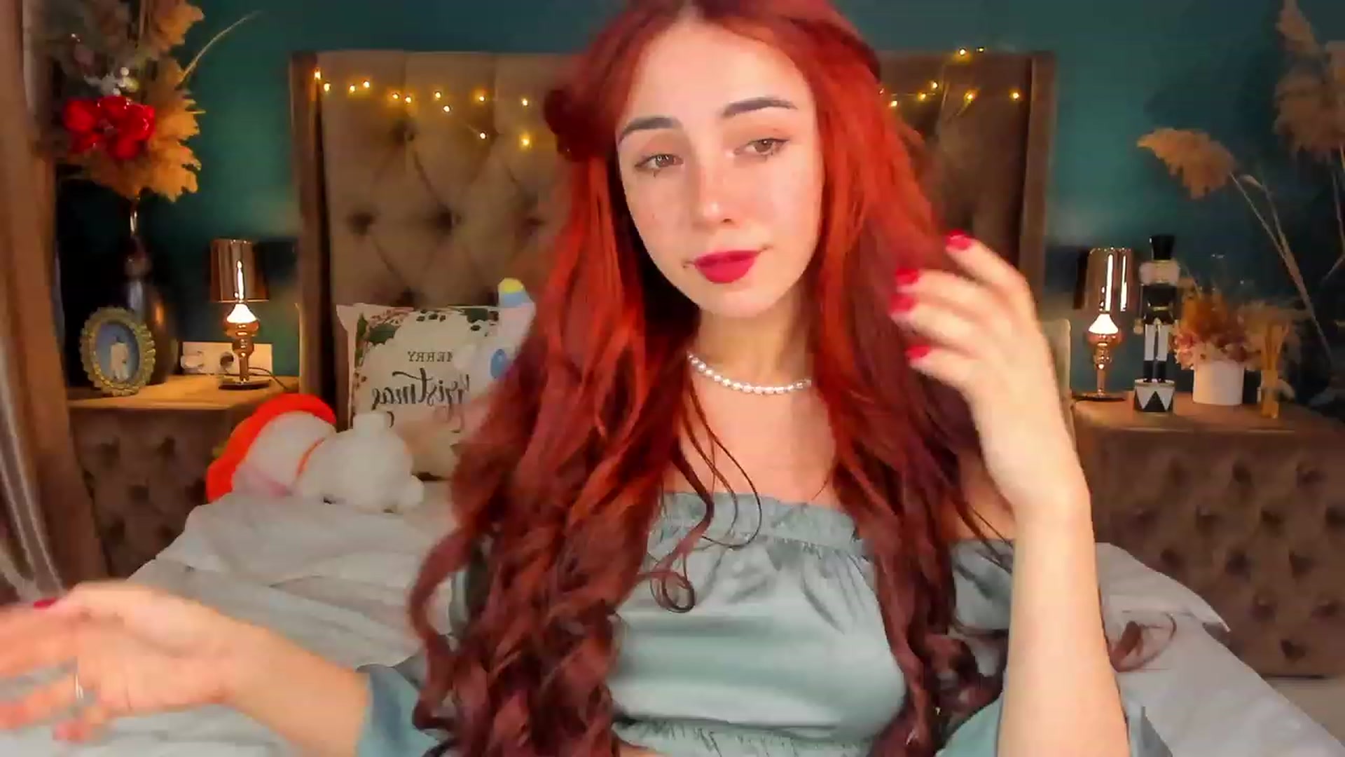 Gallery image thumbnail from ElsaYoung's myfreecams stream on, 12/31/2023, 21:22 image 4 of 20