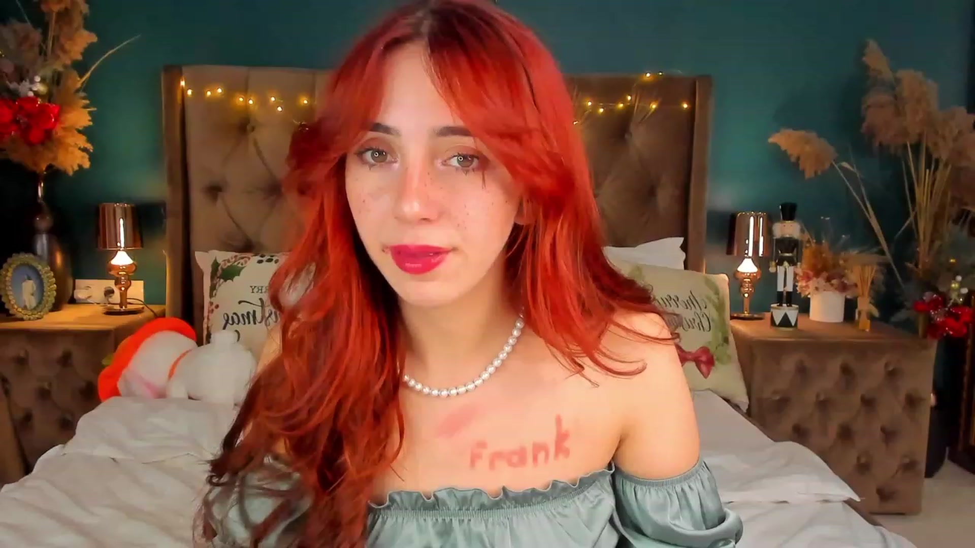 Gallery image thumbnail from ElsaYoung's myfreecams stream on, 12/31/2023, 22:12 image 19 of 20