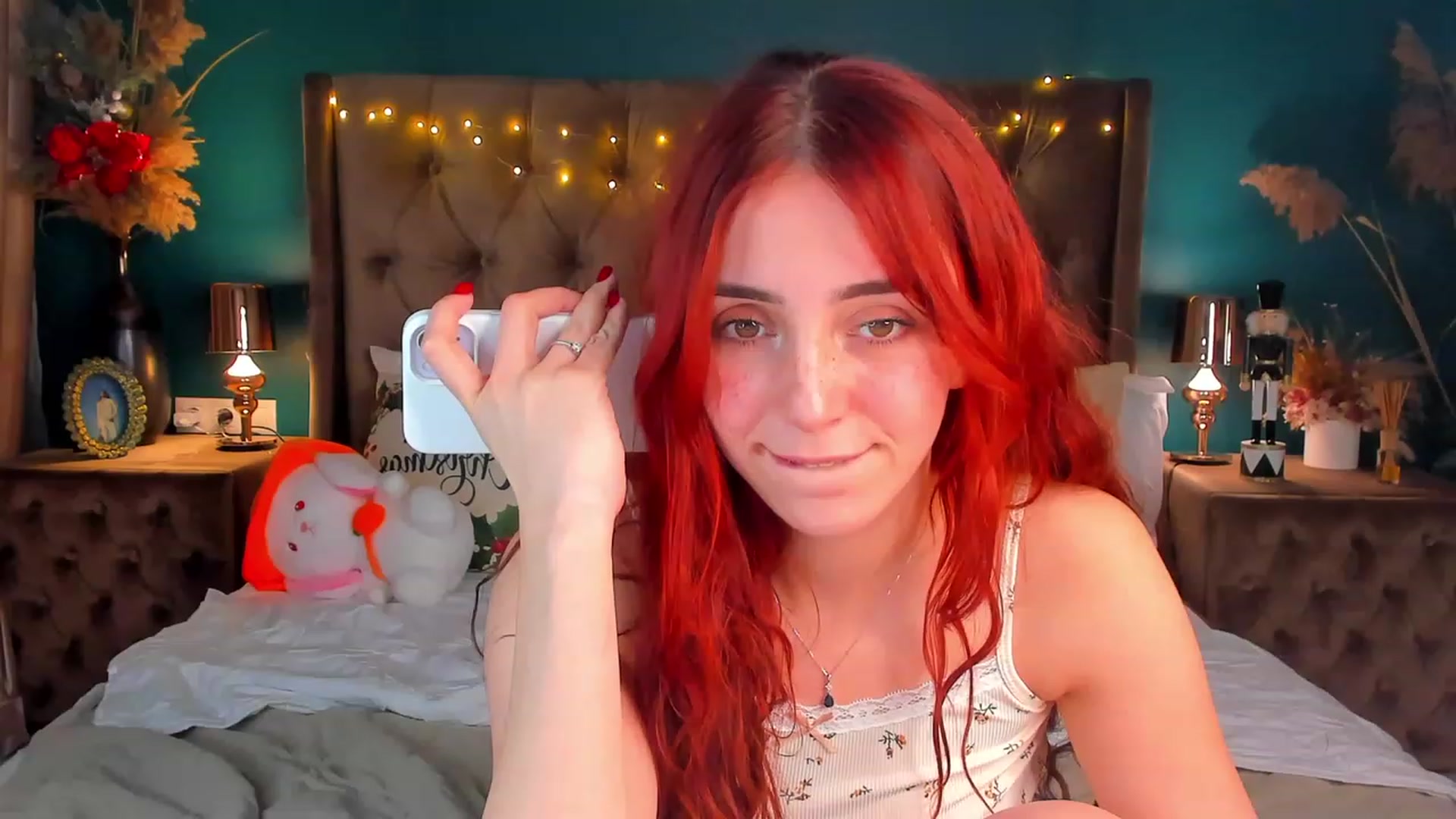 Gallery image thumbnail from ElsaYoung's myfreecams stream on, 01/02/2024, 15:17 image 19 of 20