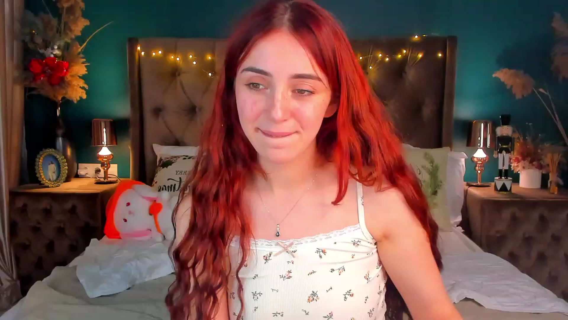 Gallery image thumbnail from ElsaYoung's myfreecams stream on, 01/02/2024, 16:00 image 4 of 20