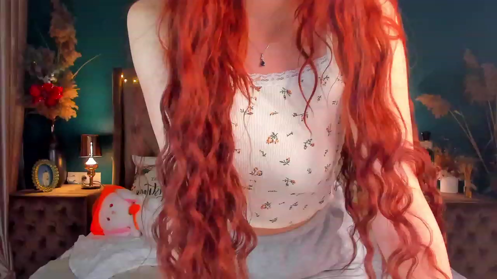 Gallery image thumbnail from ElsaYoung's myfreecams stream on, 01/02/2024, 16:00 image 9 of 20