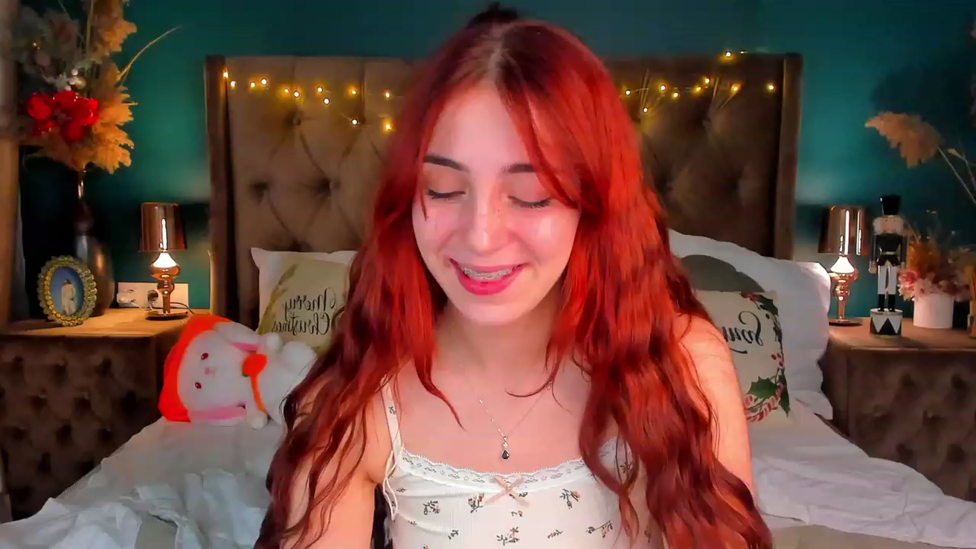 Gallery image thumbnail from ElsaYoung's myfreecams stream on, 01/02/2024, 18:31 image 16 of 20