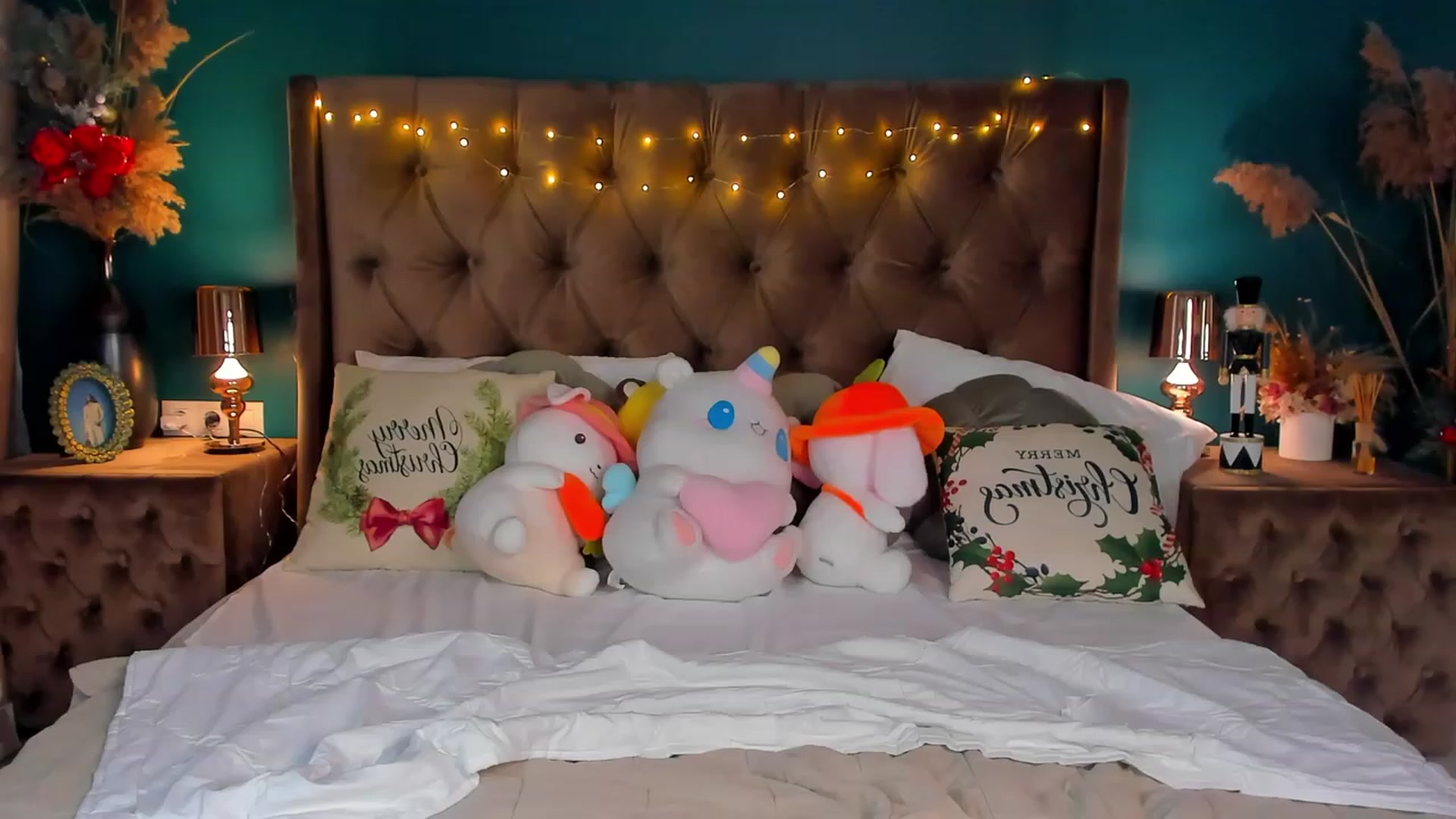 Gallery image thumbnail from ElsaYoung's myfreecams stream on, 01/03/2024, 08:20 image 14 of 20