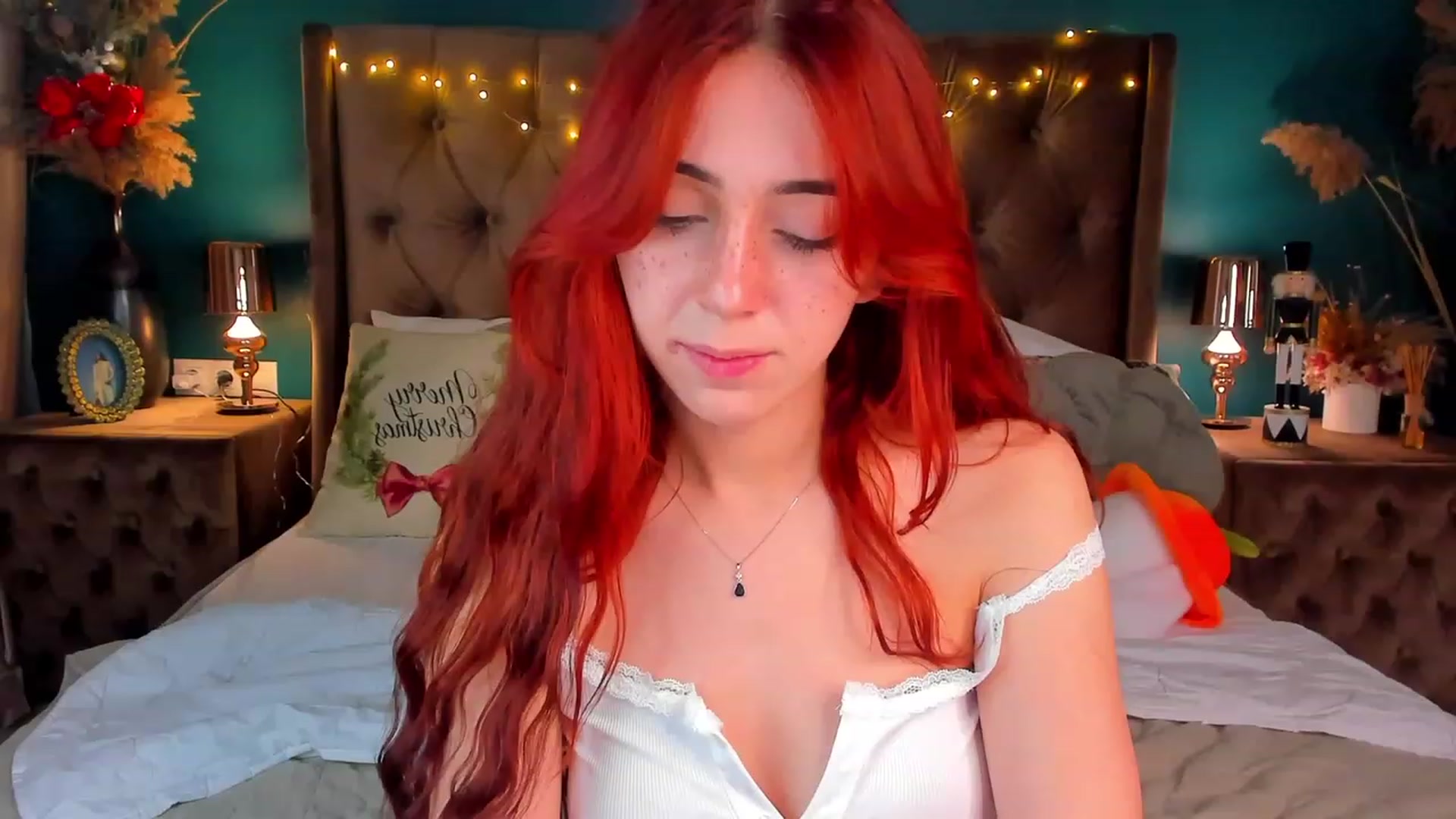 Gallery image thumbnail from ElsaYoung's myfreecams stream on, 01/03/2024, 10:51 image 10 of 20