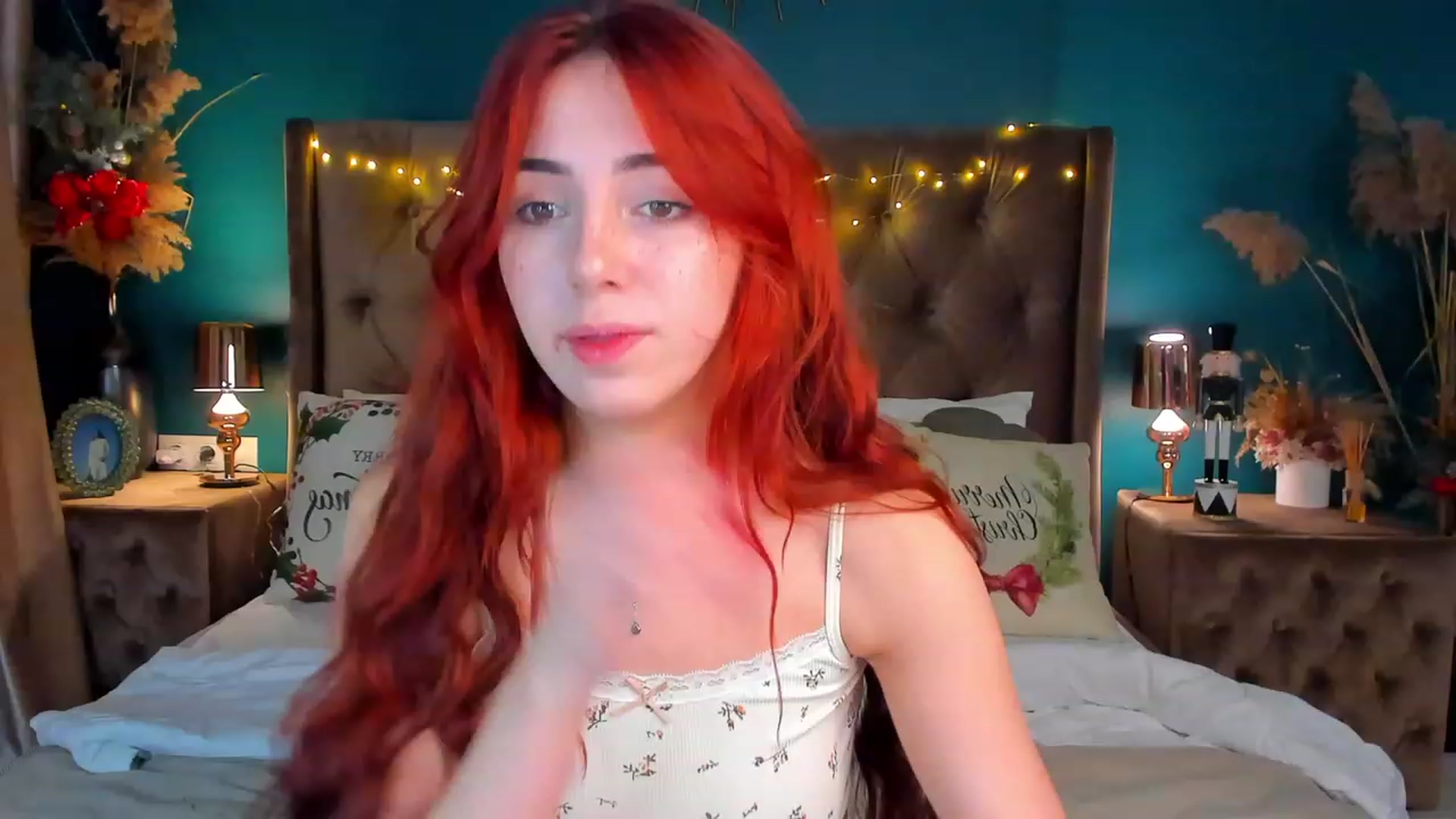 Gallery image thumbnail from ElsaYoung's myfreecams stream on, 01/04/2024, 14:31 image 13 of 20