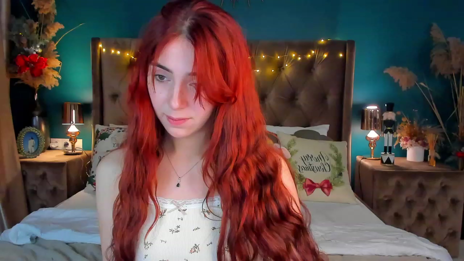 Gallery image thumbnail from ElsaYoung's myfreecams stream on, 01/04/2024, 14:31 image 12 of 20