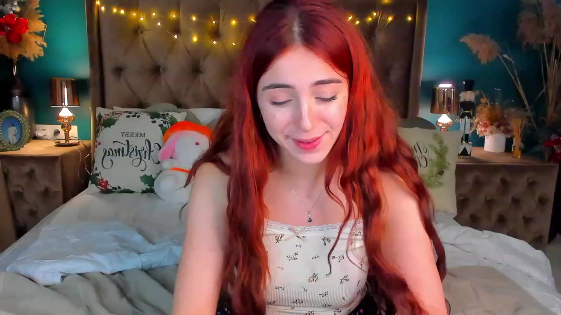Gallery image thumbnail from ElsaYoung's myfreecams stream on, 01/04/2024, 18:25 image 18 of 20