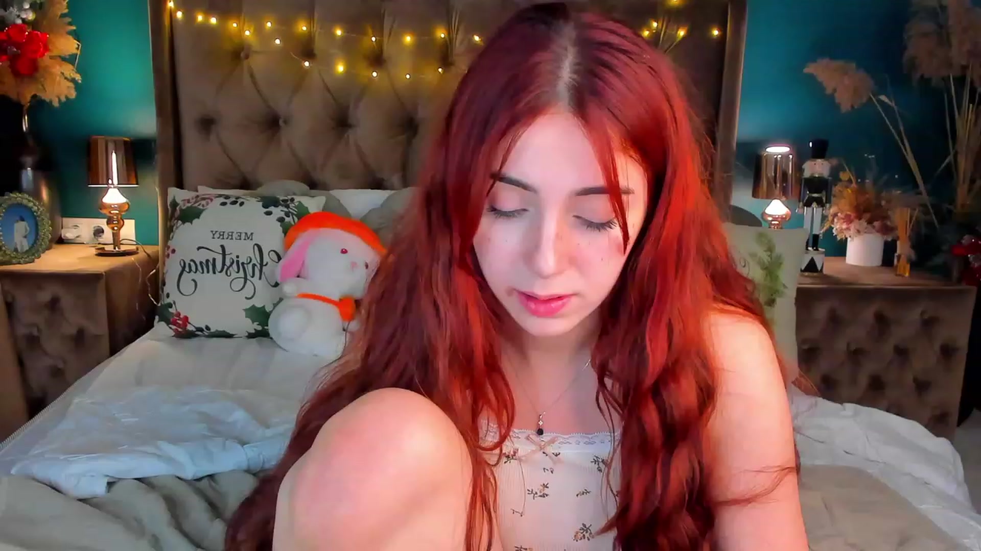 Gallery image thumbnail from ElsaYoung's myfreecams stream on, 01/04/2024, 18:25 image 10 of 20