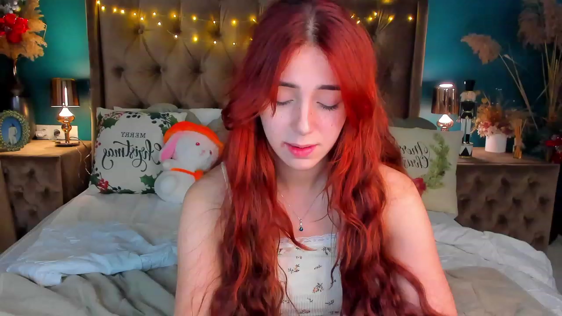 Gallery image thumbnail from ElsaYoung's myfreecams stream on, 01/04/2024, 18:25 image 16 of 20