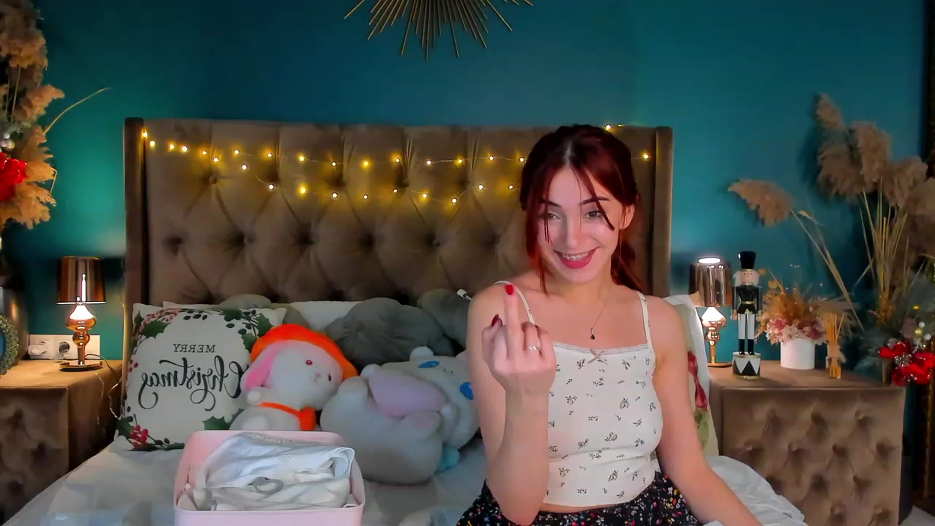 Gallery image thumbnail from ElsaYoung's myfreecams stream on, 01/04/2024, 20:41 image 2 of 20