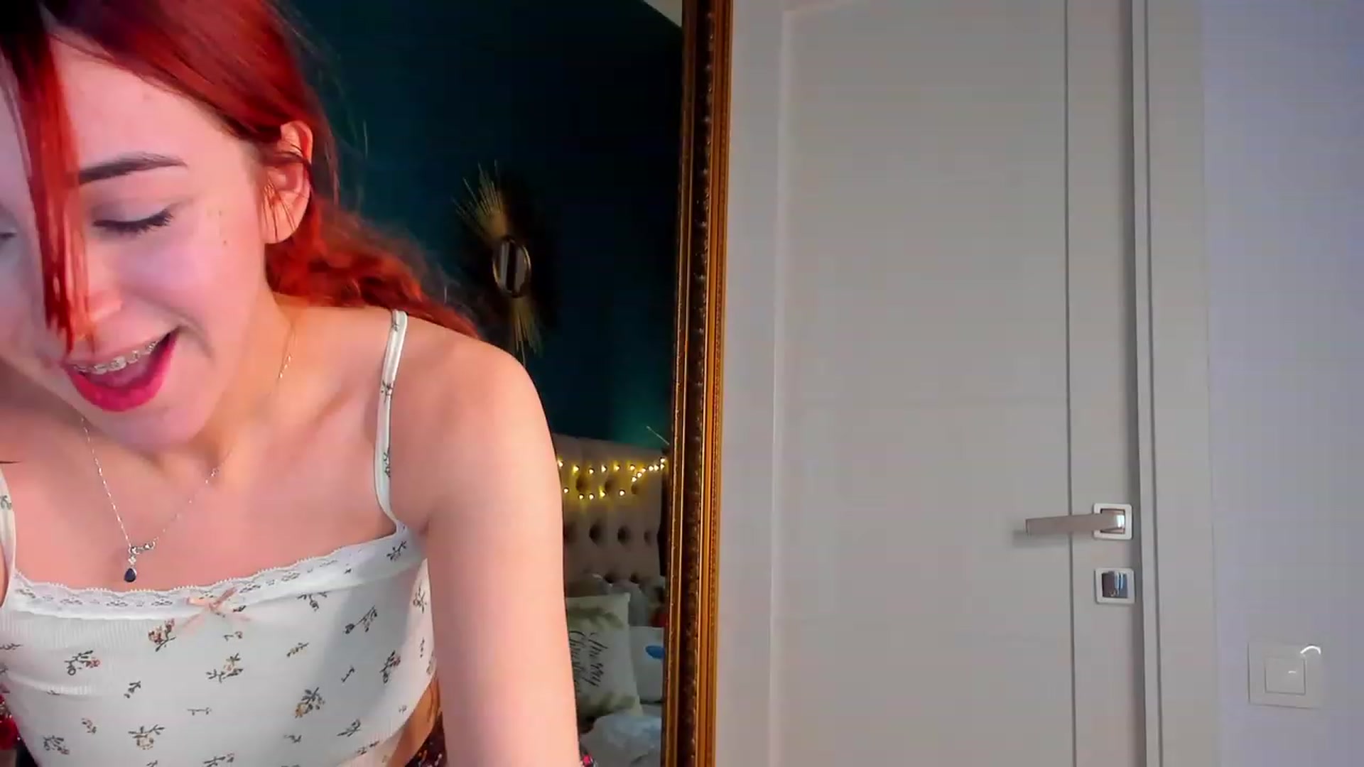 Gallery image thumbnail from ElsaYoung's myfreecams stream on, 01/04/2024, 20:41 image 6 of 20