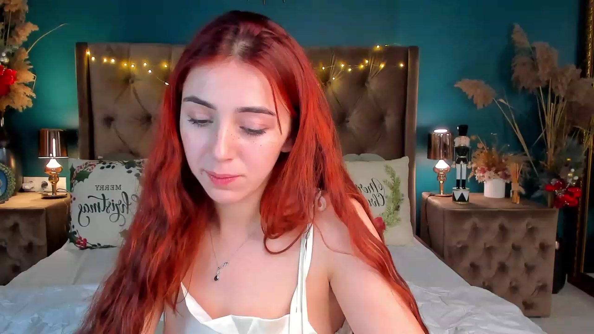 Gallery image thumbnail from ElsaYoung's myfreecams stream on, 01/05/2024, 11:05 image 16 of 20