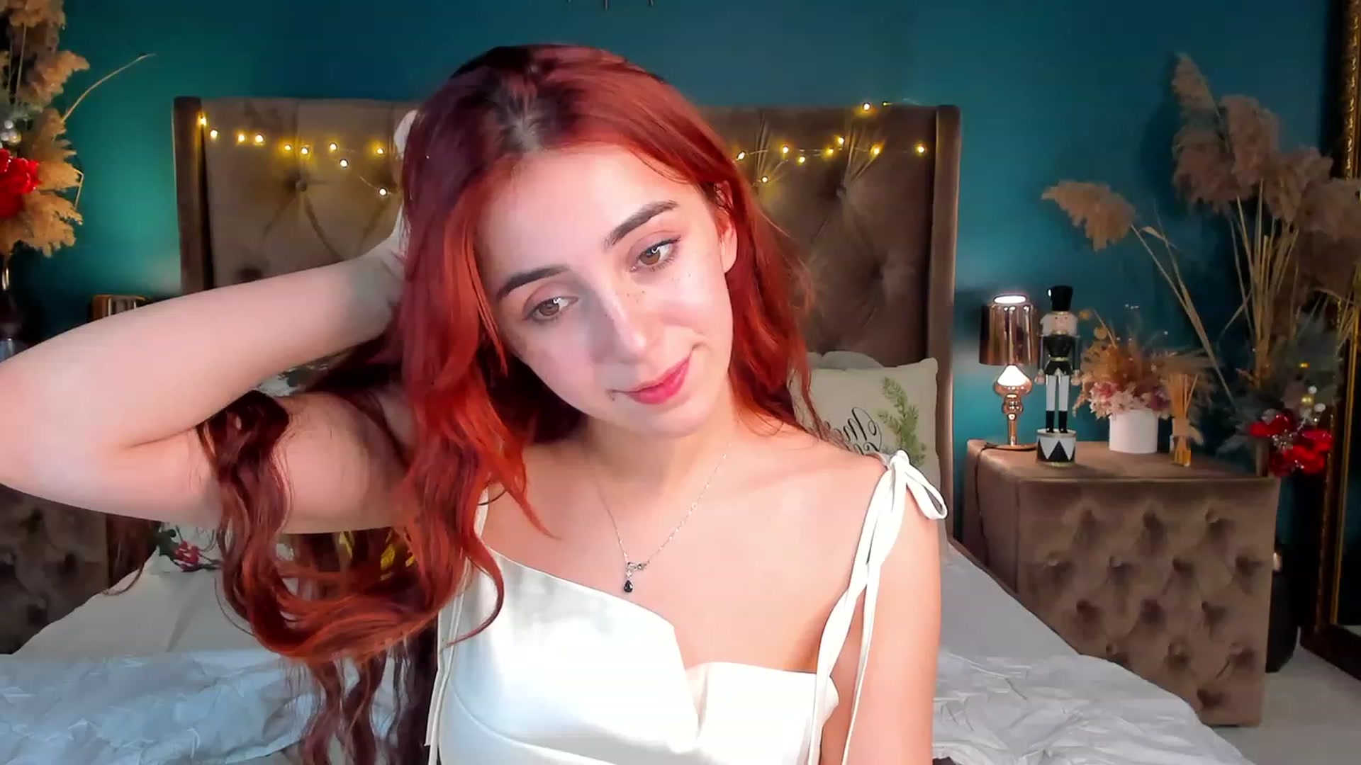 Gallery image thumbnail from ElsaYoung's myfreecams stream on, 01/05/2024, 11:05 image 11 of 20