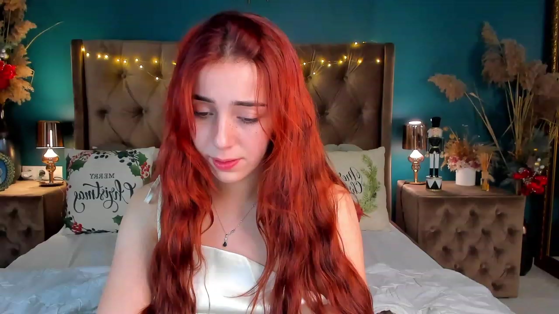 Gallery image thumbnail from ElsaYoung's myfreecams stream on, 01/05/2024, 11:05 image 13 of 20