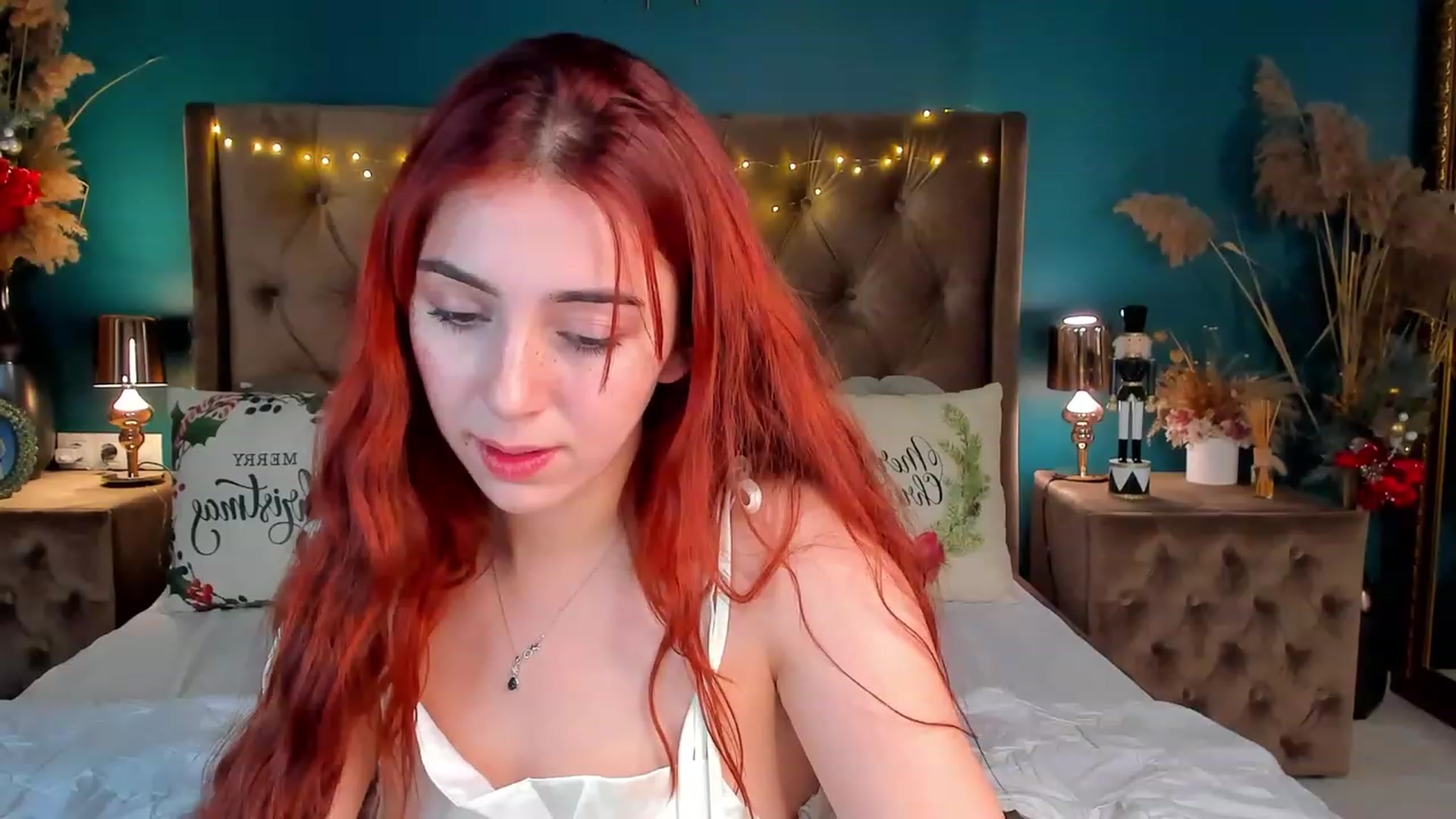 Gallery image thumbnail from ElsaYoung's myfreecams stream on, 01/05/2024, 11:05 image 17 of 20