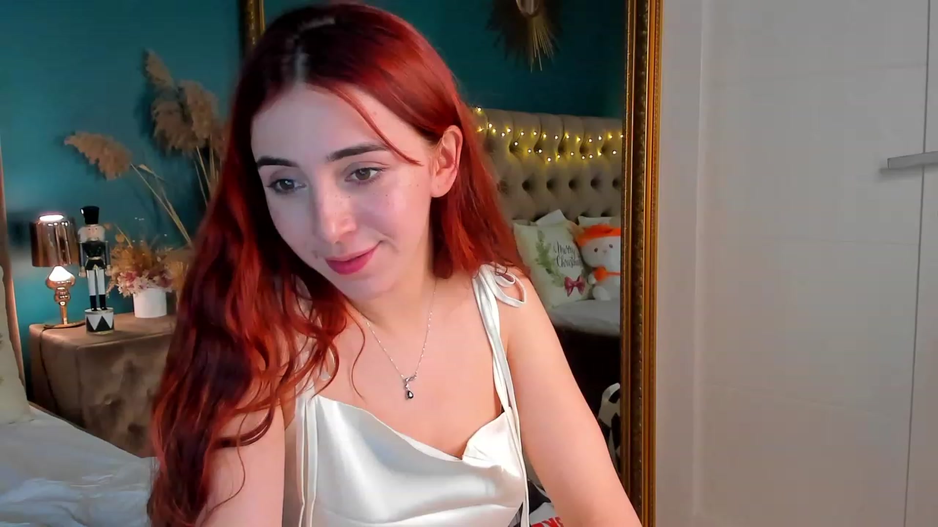 Gallery image thumbnail from ElsaYoung's myfreecams stream on, 01/05/2024, 11:05 image 7 of 20