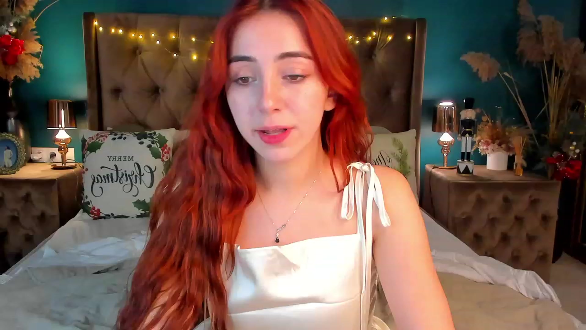 Gallery image thumbnail from ElsaYoung's myfreecams stream on, 01/05/2024, 13:04 image 13 of 20