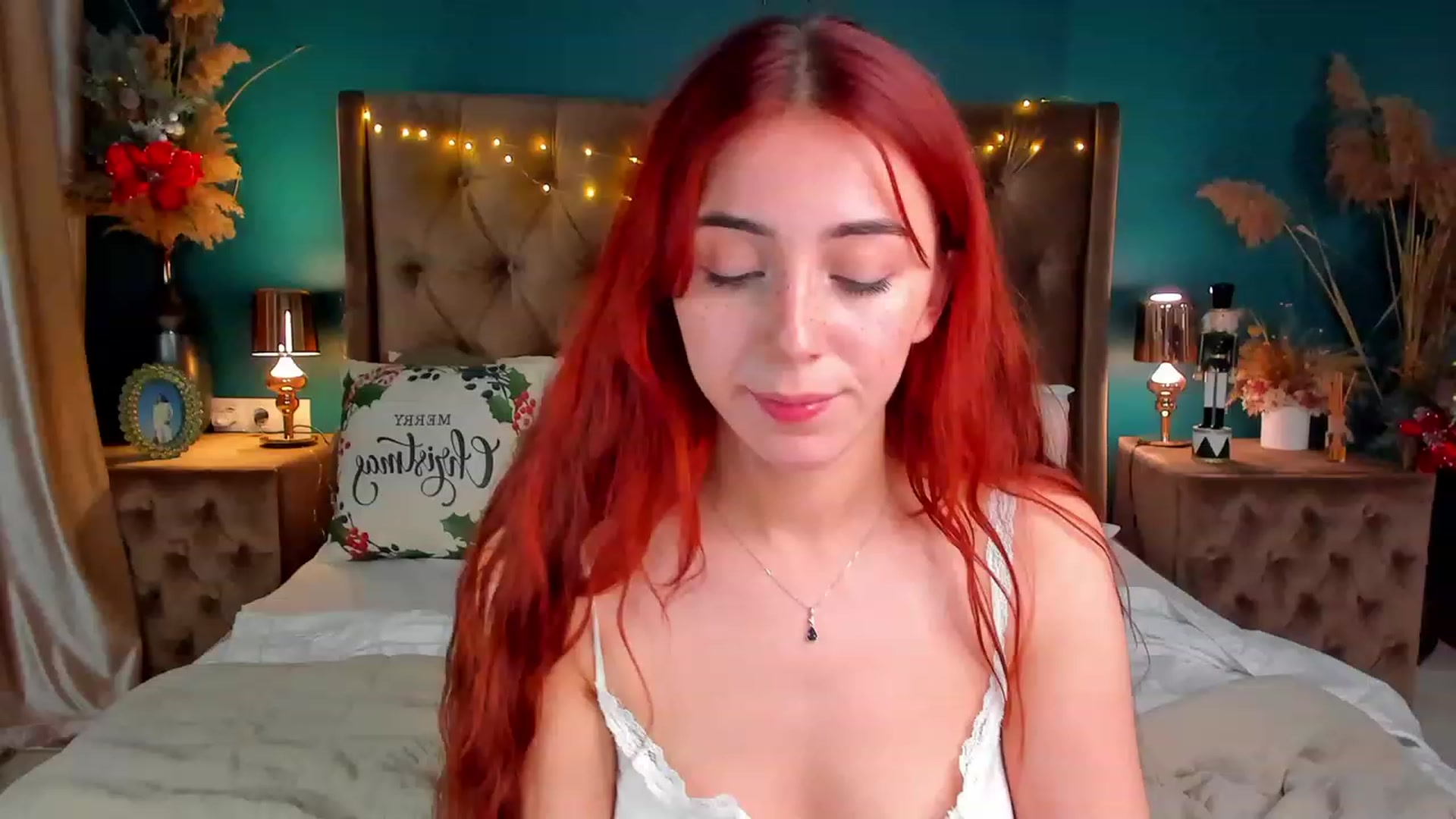 Gallery image thumbnail from ElsaYoung's myfreecams stream on, 01/06/2024, 15:54 image 15 of 20