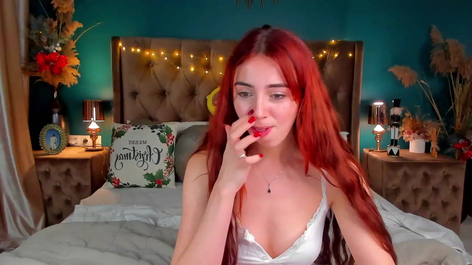 Gallery image thumbnail from ElsaYoung's myfreecams stream on, 01/06/2024, 16:44 image 11 of 20