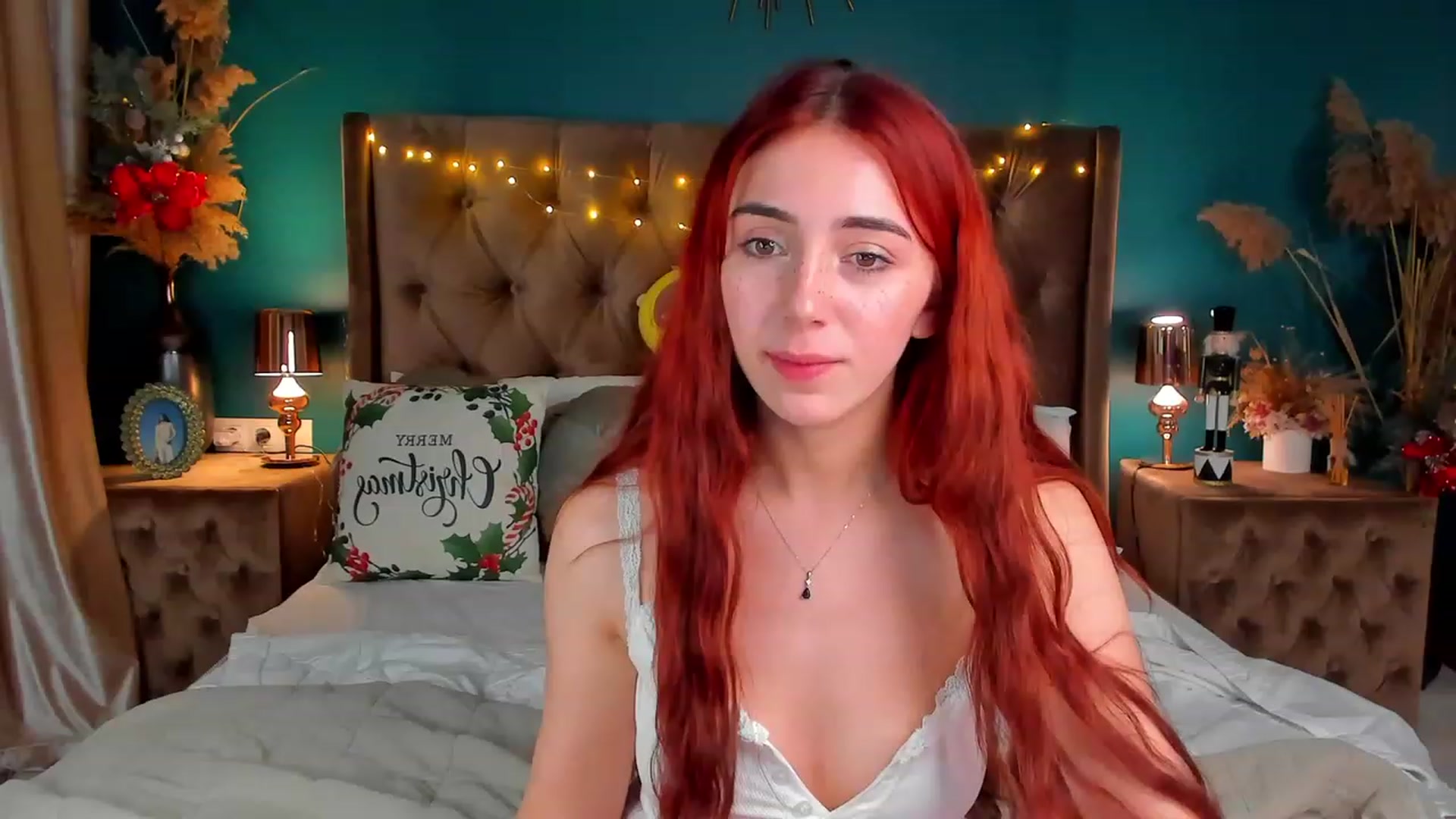 Gallery image thumbnail from ElsaYoung's myfreecams stream on, 01/06/2024, 16:44 image 10 of 20