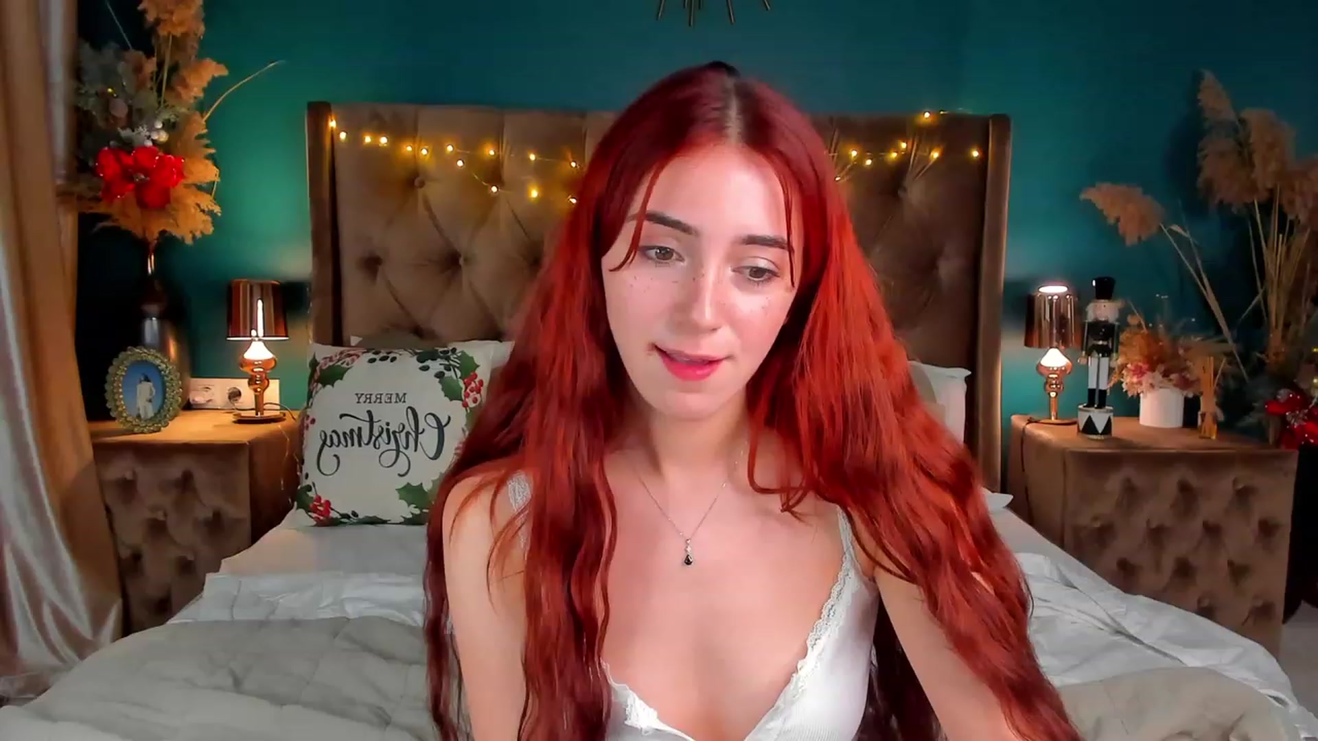 Gallery image thumbnail from ElsaYoung's myfreecams stream on, 01/06/2024, 16:44 image 13 of 20