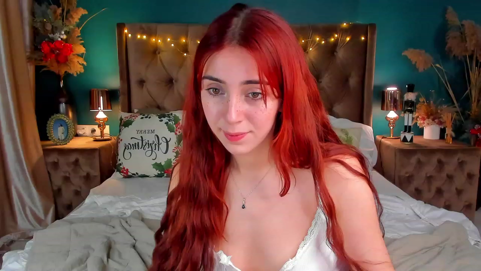 Gallery image thumbnail from ElsaYoung's myfreecams stream on, 01/06/2024, 17:25 image 13 of 20