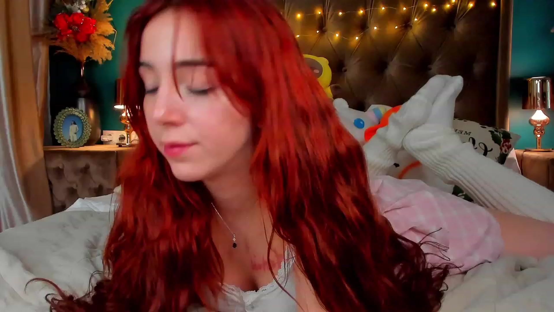 Gallery image thumbnail from ElsaYoung's myfreecams stream on, 01/06/2024, 21:34 image 15 of 20
