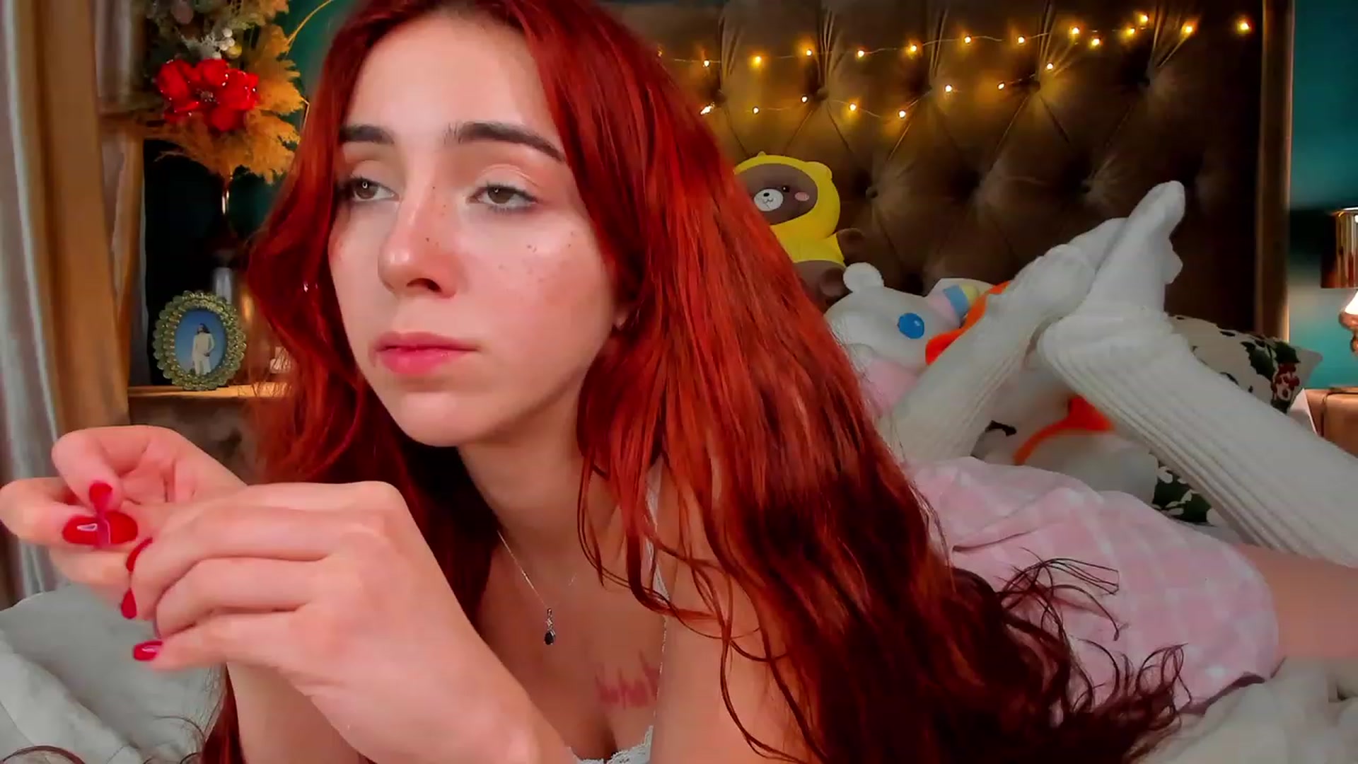 Gallery image thumbnail from ElsaYoung's myfreecams stream on, 01/06/2024, 21:34 image 7 of 20